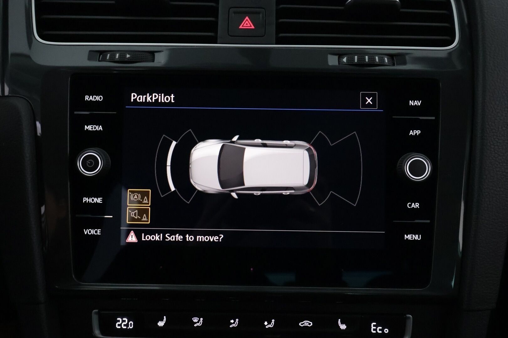 VOLKSWAGEN E-GOLF 2020 e-Golf 100 kW (136 hv) aut *Lämpöpumppu / Adapt. vakkari / Navi / LED / Apple&Android **