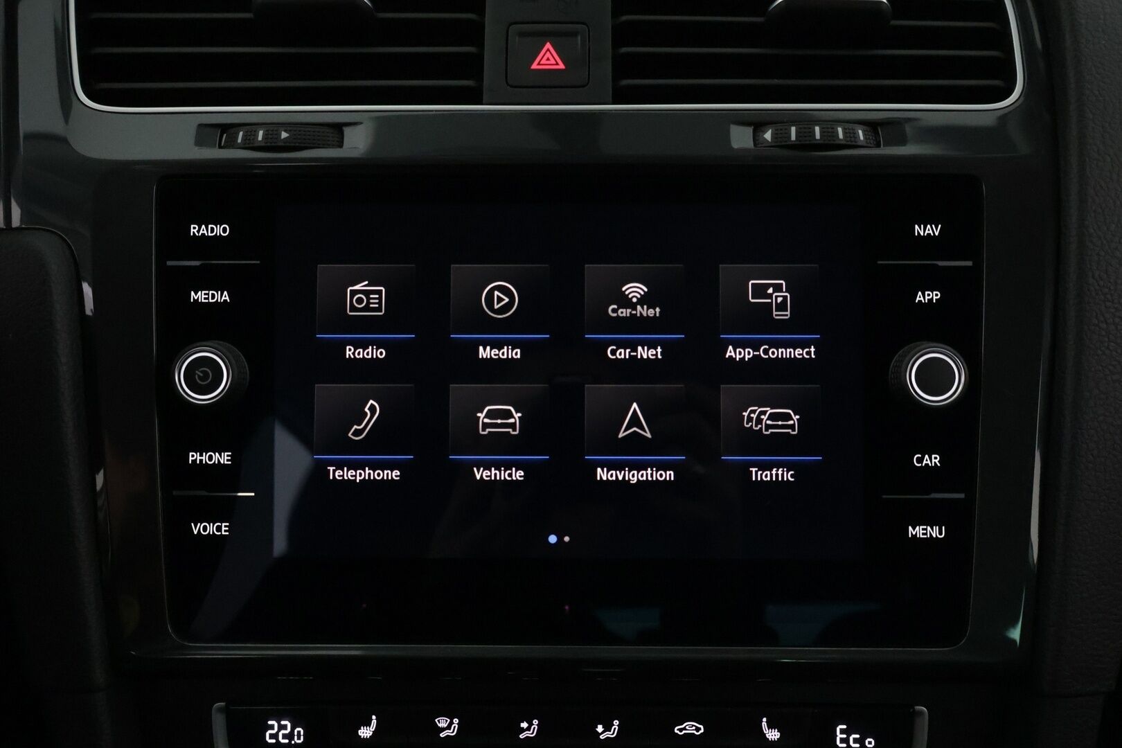 VOLKSWAGEN E-GOLF 2020 e-Golf 100 kW (136 hv) aut *Lämpöpumppu / Adapt. vakkari / Navi / LED / Apple&Android **
