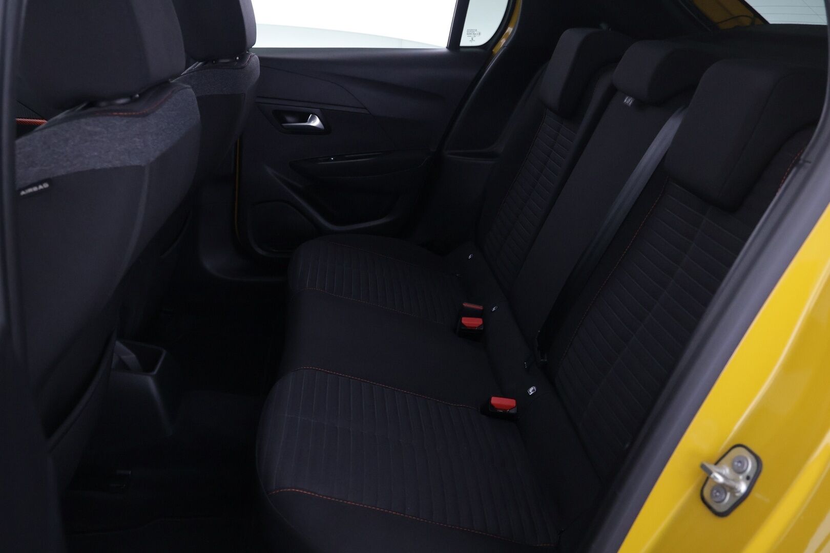 Peugeot 208 2023 Style PureTech 100 EAT8-automaatti - | Monitoimi ratti vaihteenvalitsimilla | Vakkari | Huippu hieno keltainen väri | Tutkat 