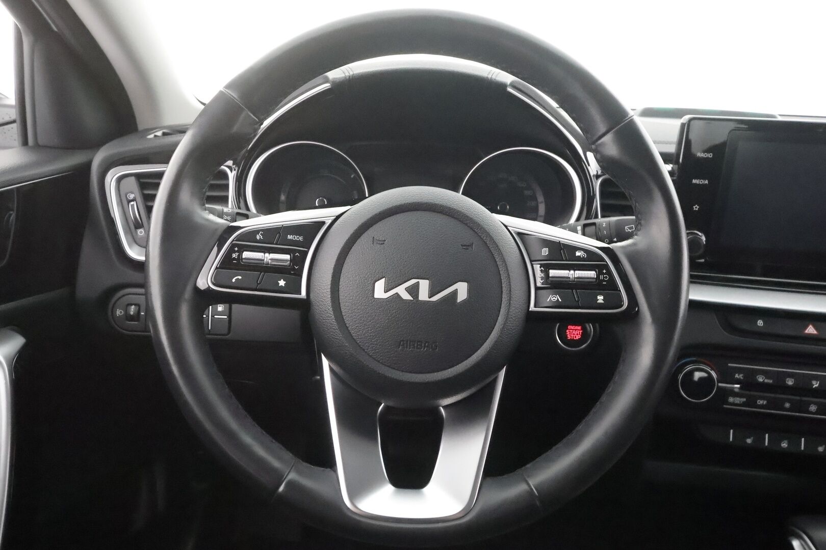 Kia XCeed 2023 1,6 GDI Plug-In Hybrid EX DCT - | ACC | Koukku | Lohko+Sisä | Kaistavahti | P.Kamera | Puolinahat | Ratinlämmitin | LED | Keyless | Apple&Android | Suomi-auto | Kahdet renkaat aluvanteilla |