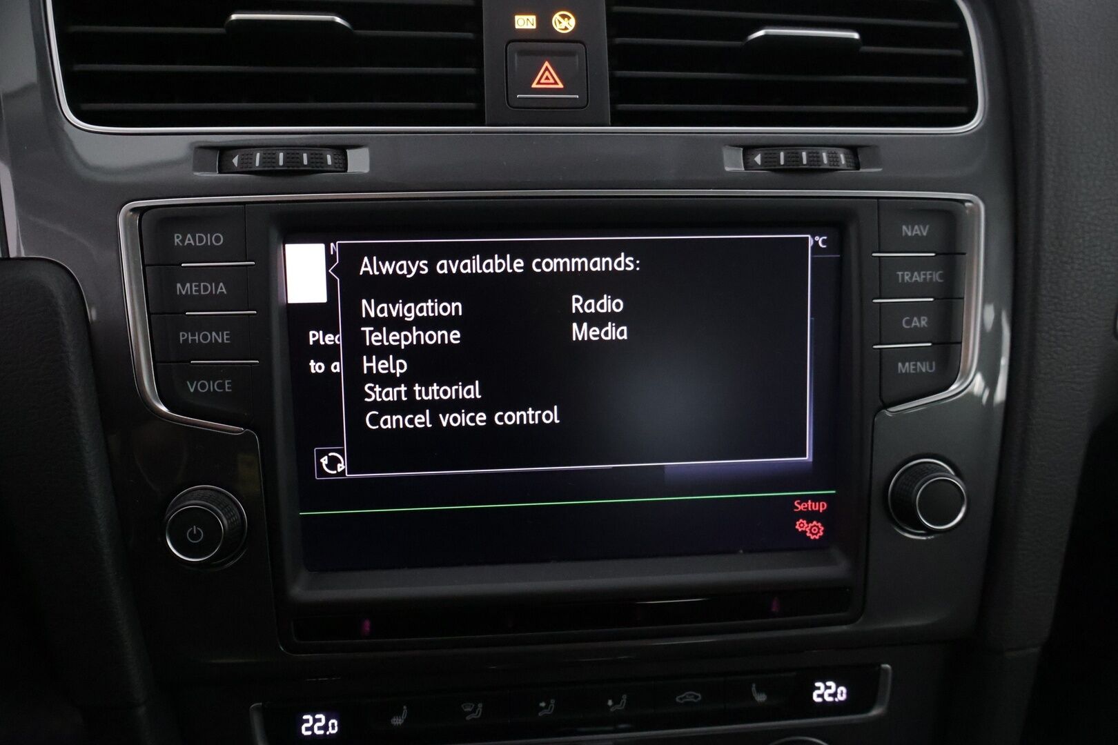 Volkswagen Golf 2015 GOLF Farmari (AC) 4ov A * / Adapt.vakkari / Tutkat / Navi / Todella hyvä yksilö! / * - Juuri katsastettu ja hyvällä pidolla pysynyt yksilö!! Kahdet hyvät merkkirenkaat! Juuri huollettu! Lämmitettävä tuulilasi sekä sivupeilit! 