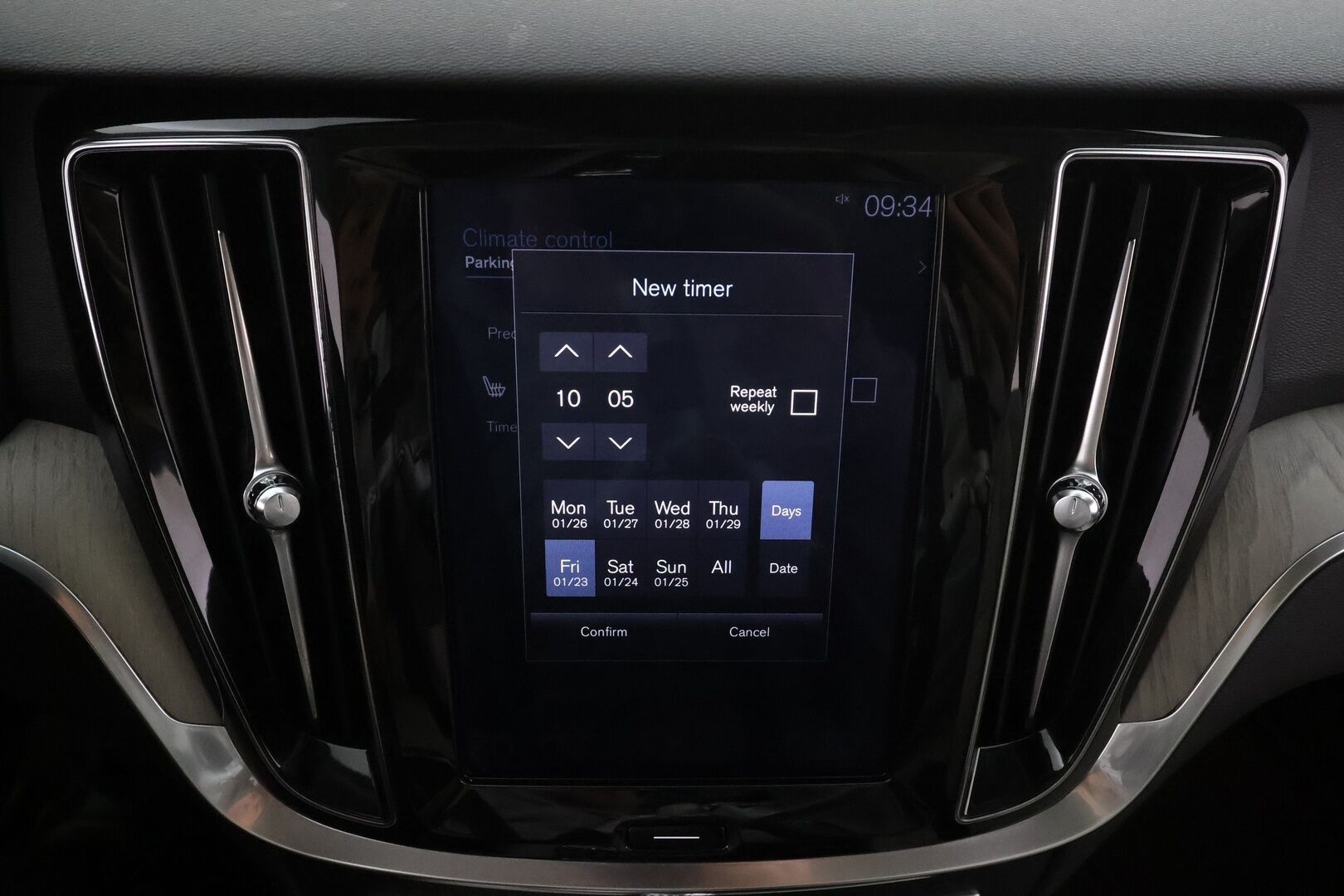 Volvo V60 2019 T8 AWD Inscription aut * ACC / P.kamera / Webasto / LED / Koukku / Panorama / Muistipenkki / Sporttinahat / KeylessGo * - Kahdet renkaat aluvanteilla / Merkkihuollettu - HULLUT AVAJAISHULINAT KORKOTARJOUS 3,29 %