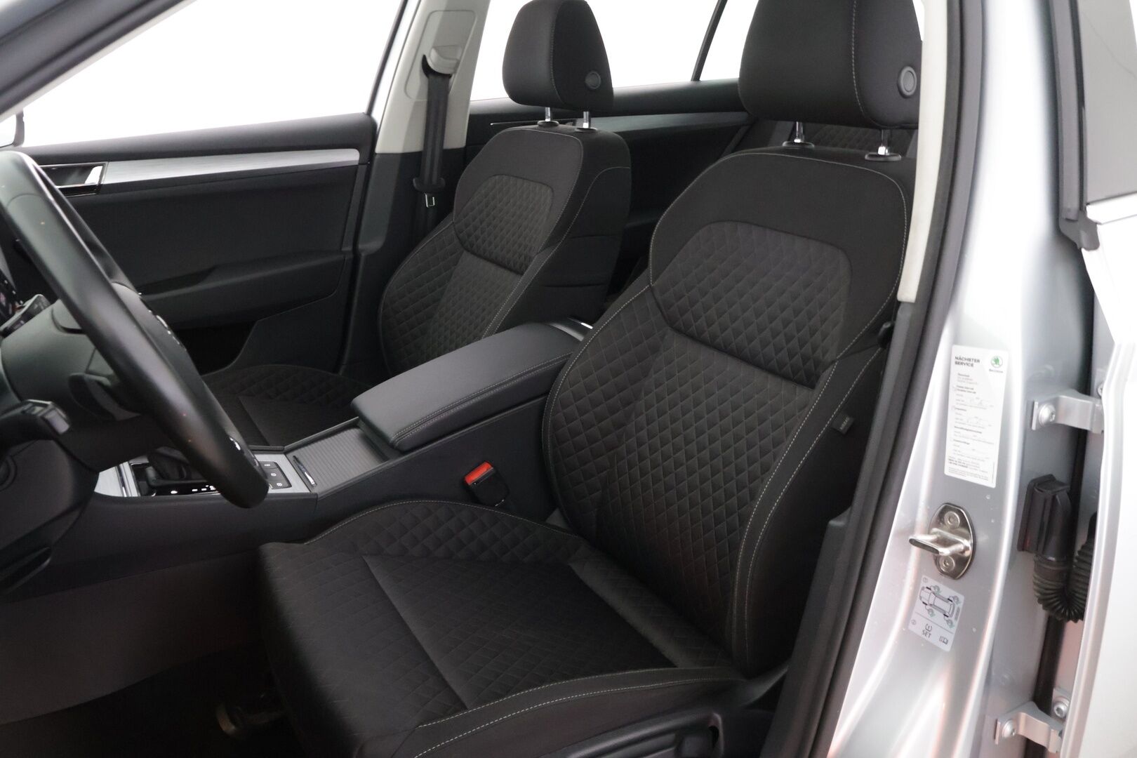 SKODA SUPERB 2020 Combi 1,4 TSI PHEV Ambition iV DSG Autom.**Navi / Tutkat / Led / App Connect!* - *Taloudellinen / Tilava / Mukava*