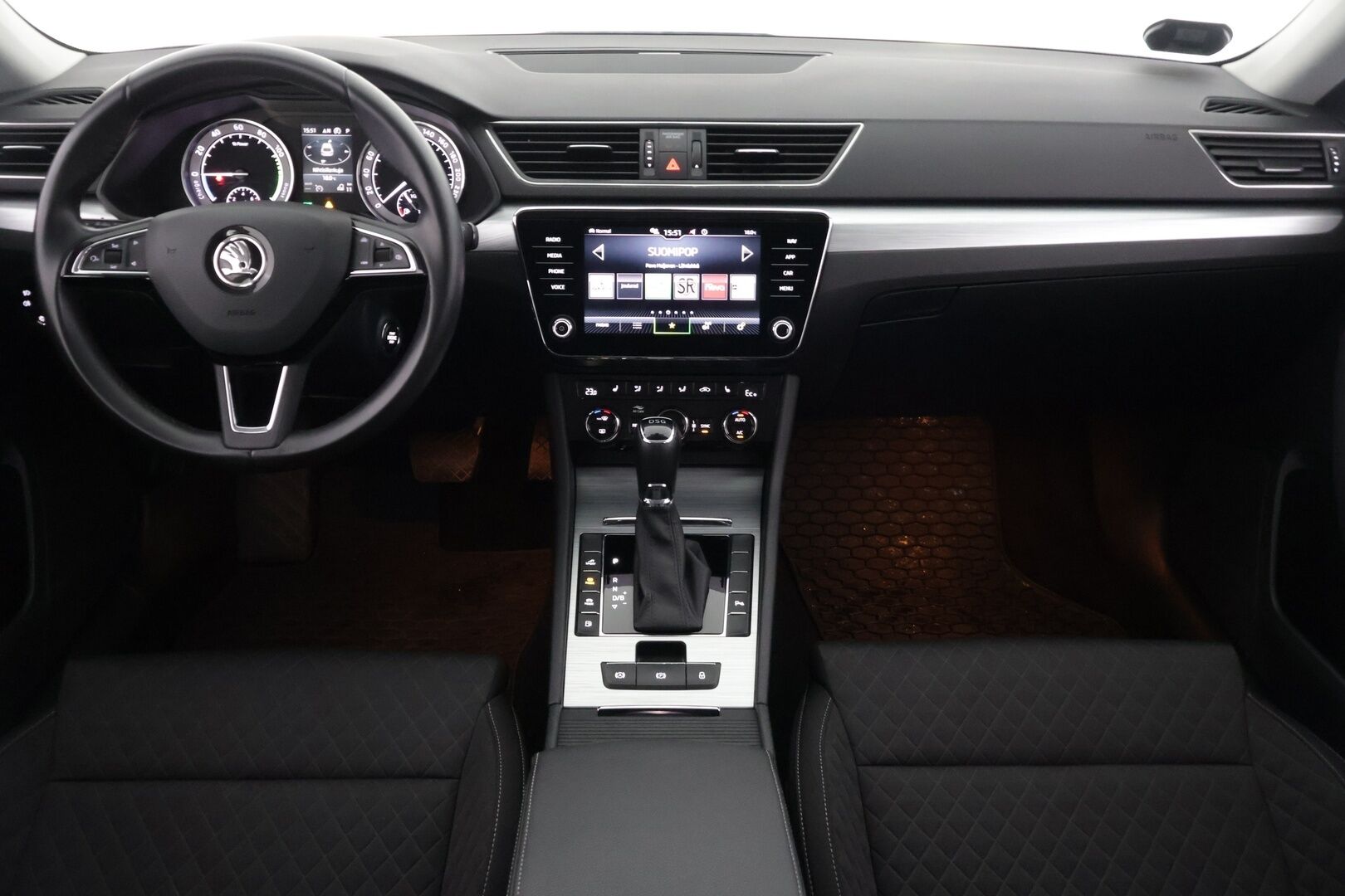 SKODA SUPERB 2020 Combi 1,4 TSI PHEV Ambition iV DSG Autom.**Navi / Tutkat / Led / App Connect!* - *Taloudellinen / Tilava / Mukava*