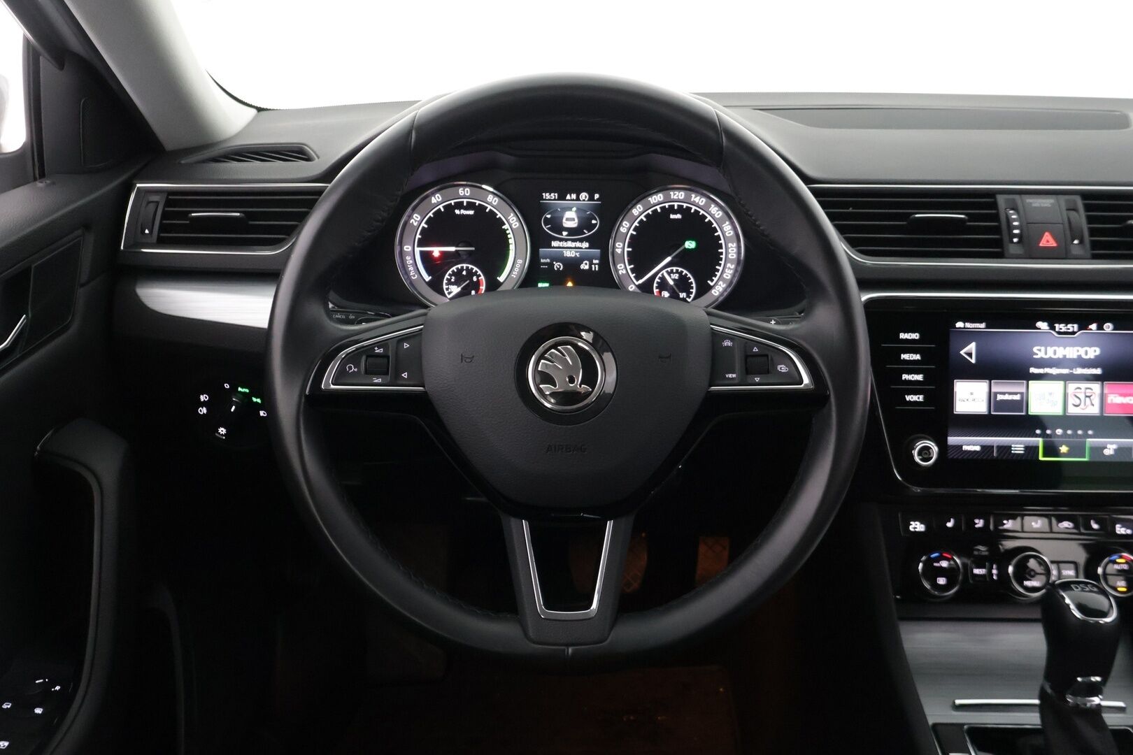 SKODA SUPERB 2020 Combi 1,4 TSI PHEV Ambition iV DSG Autom.**Navi / Tutkat / Led / App Connect!* - *Taloudellinen / Tilava / Mukava* - HULLUT JOULUT KORKOTARJOUS 2,49% 