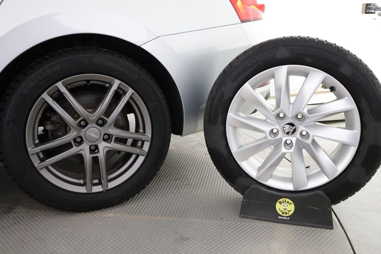 SKODA SUPERB 2020 Combi 1,4 TSI PHEV Ambition iV DSG Autom.**Navi / Tutkat / Led / App Connect!* - *Taloudellinen / Tilava / Mukava*