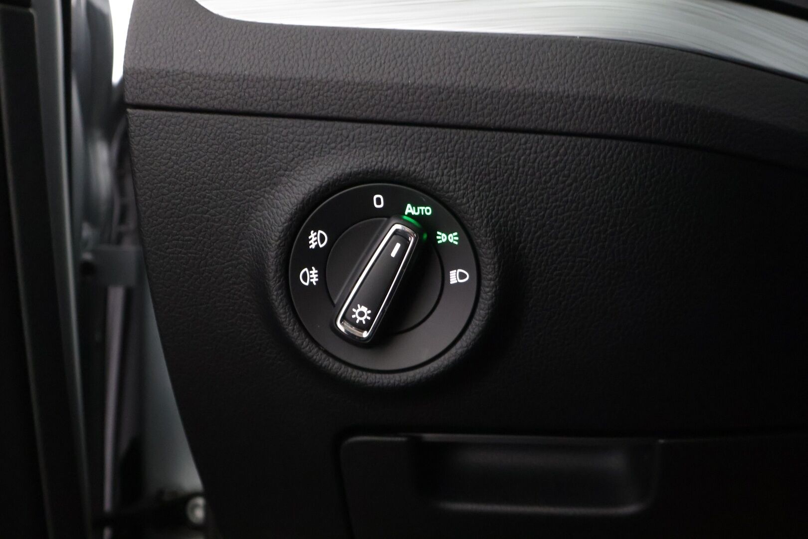 SKODA SUPERB 2020 Combi 1,4 TSI PHEV Ambition iV DSG Autom.**Navi / Tutkat / Led / App Connect!* - *Taloudellinen / Tilava / Mukava*