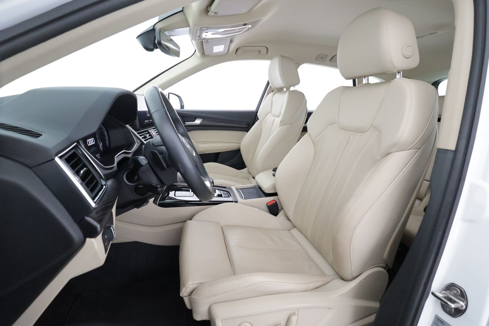 Audi Q5 2023 S line 50 TFSI e 220 kW quattro S tronic - | ACC | Koukku | Muistipenkki | Sporttinahat | Matrix | Ilma-alusta | Ambient light | Active Lane Assist | BSM | P.kamera | 1-om suomiauto | Merkkihuollot |