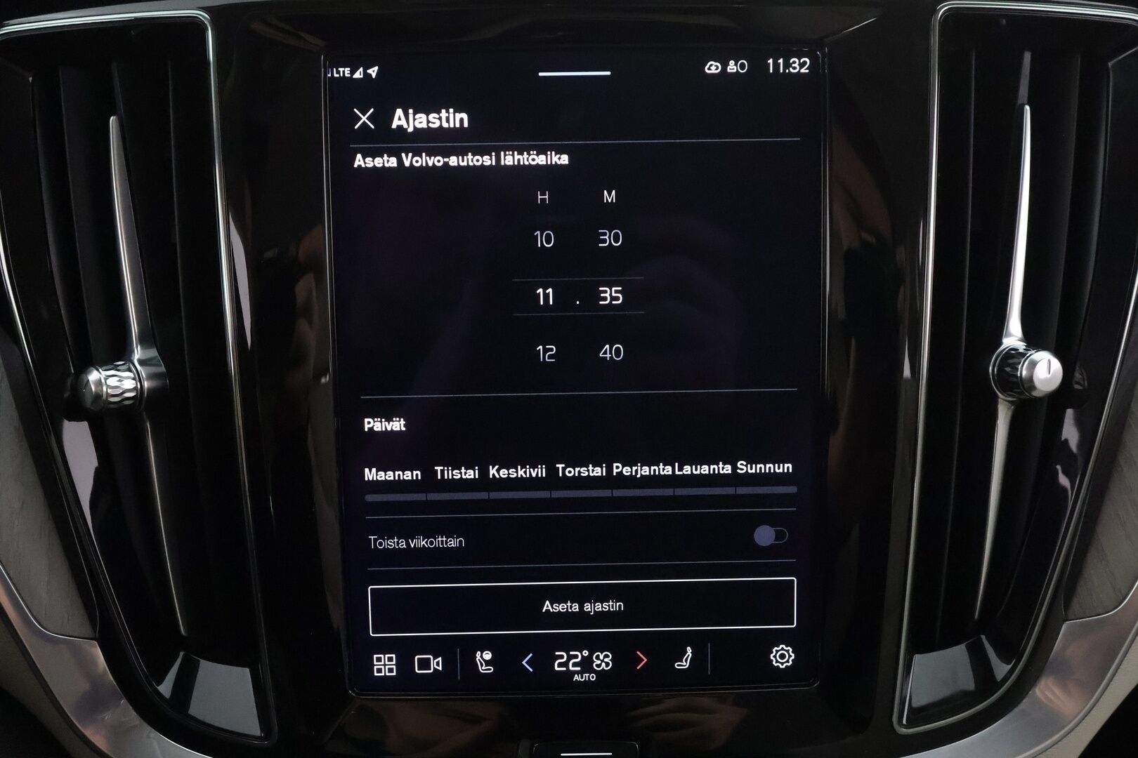 Volvo V60 2023 T6 AWD Long Range Core aut * ACC / P.kamera / LED / Navi / Koukku / Vaaleat nahat / Facelift * - 1.Om Suomi-auto / Kahdet renkaat aluvanteilla