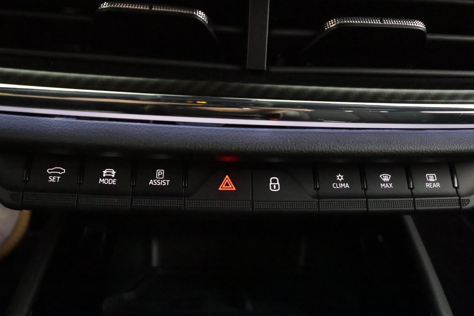 Skoda Enyaq 2023 80 SportLine iV - | ILP | Koukku | ACC | Matrix-LED | P.Kamera | Muistipenkki | Navi | Kaistavahti | Keyless | Merkkihuollot | Kahdet renkaat | Suomi-auto |
