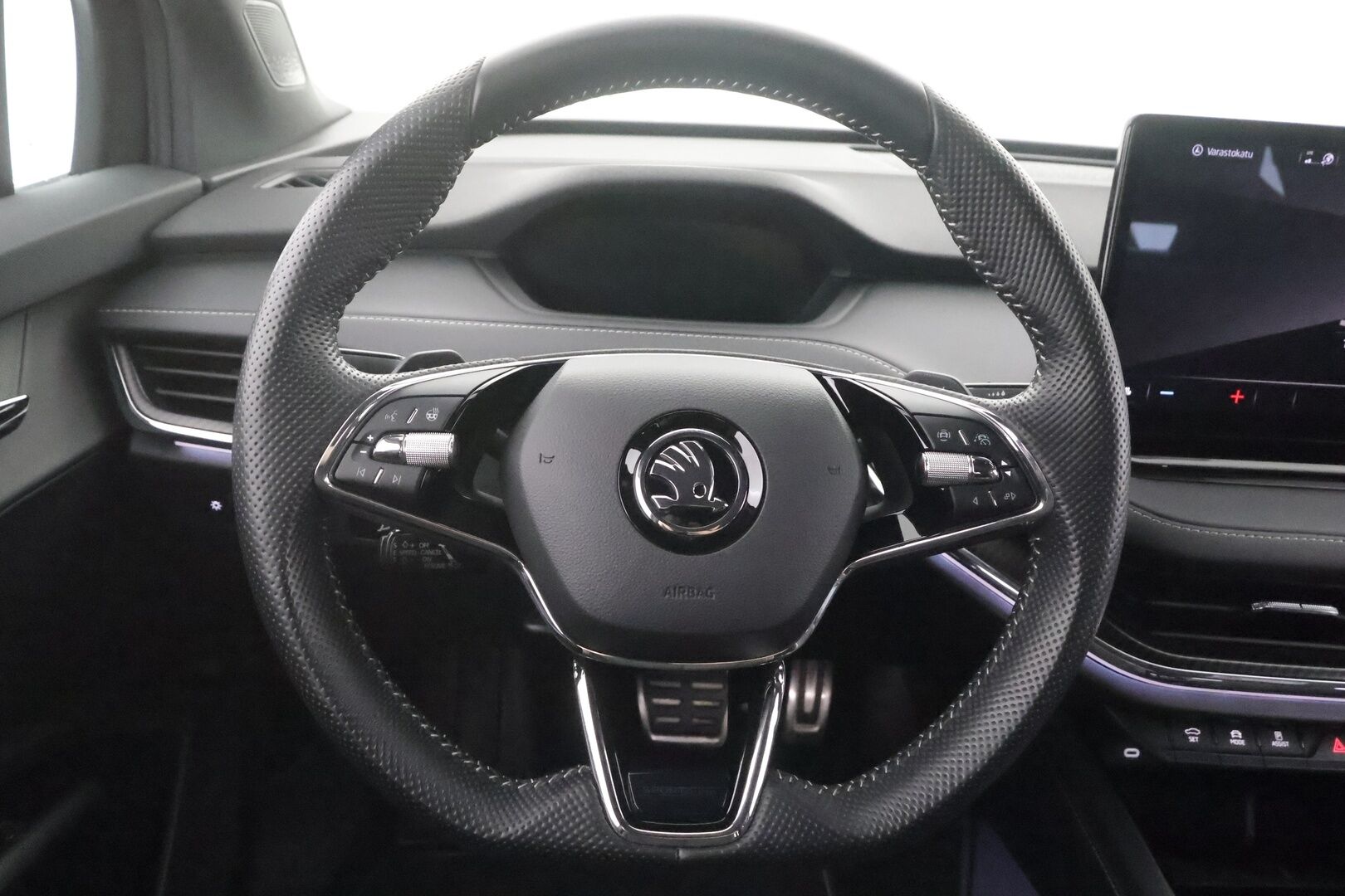 Skoda Enyaq 2023 80 SportLine iV - | ILP | Koukku | ACC | Matrix-LED | P.Kamera | Muistipenkki | Navi | Kaistavahti | Keyless | Merkkihuollot | Kahdet renkaat | Suomi-auto |