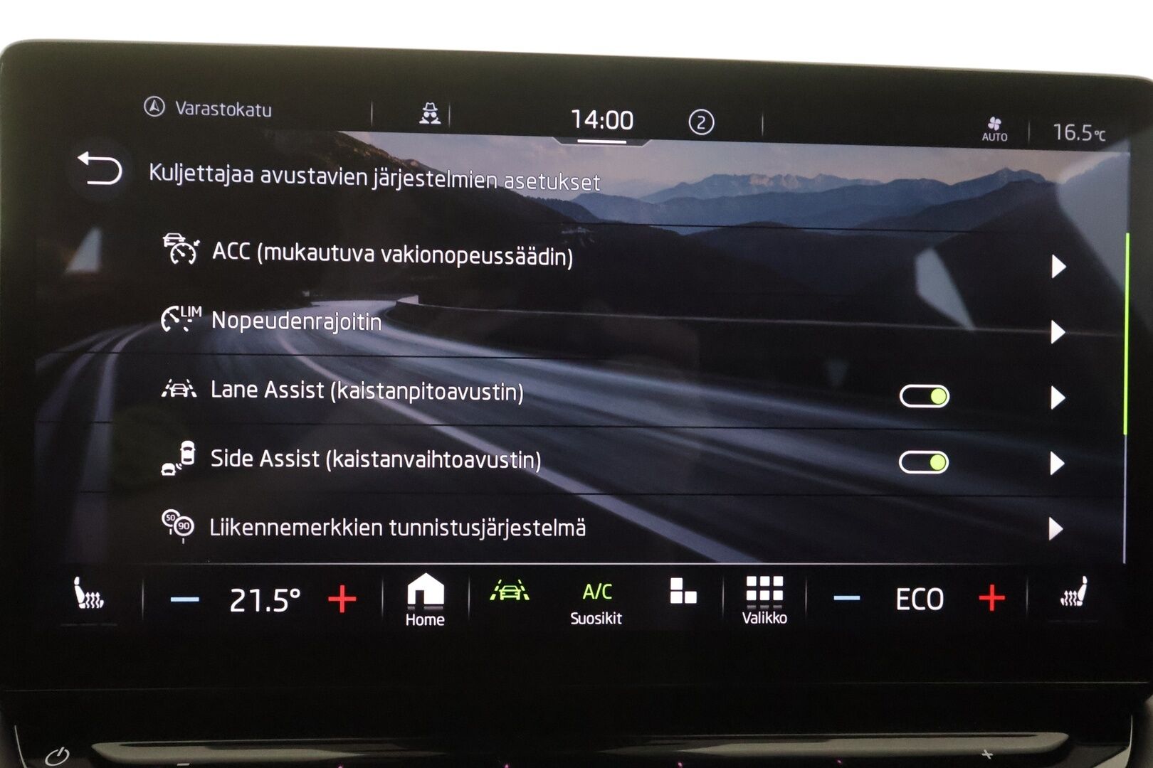 Skoda Enyaq 2023 80 SportLine iV - | ILP | Koukku | ACC | Matrix-LED | P.Kamera | Muistipenkki | Navi | Kaistavahti | Keyless | Merkkihuollot | Kahdet renkaat | Suomi-auto |