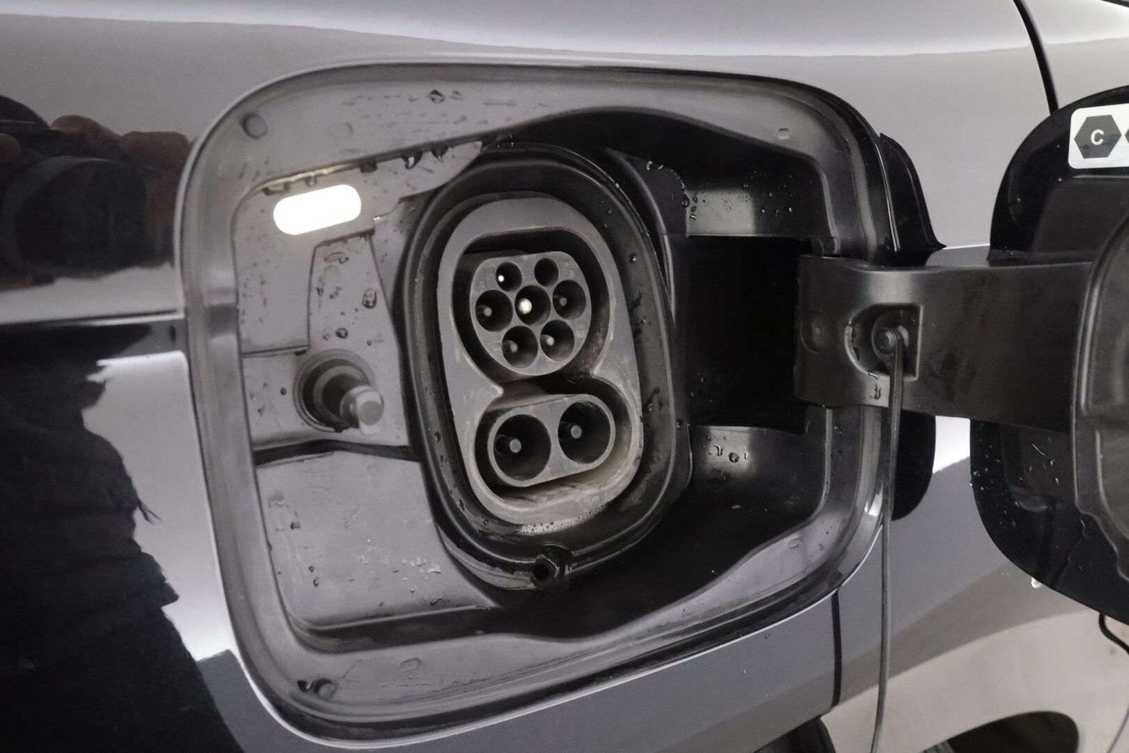 Skoda Enyaq 2023 80 SportLine iV - | ILP | Koukku | ACC | Matrix-LED | P.Kamera | Muistipenkki | Navi | Kaistavahti | Keyless | Merkkihuollot | Kahdet renkaat | Suomi-auto |