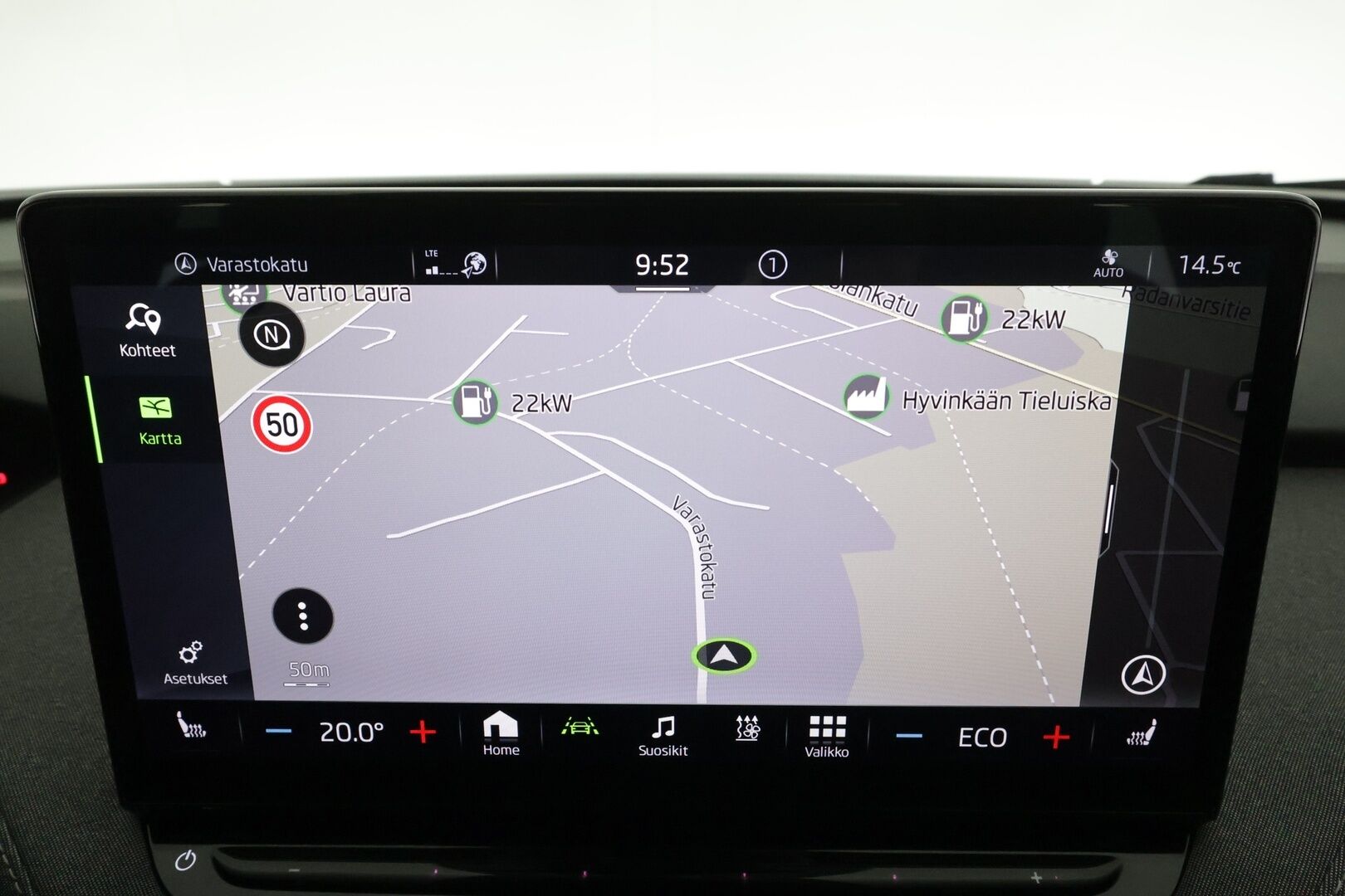 Skoda Enyaq 2023 60 iV * ACC / LED / Koukku / ILP / P.Kamera / Muistipenkki / Apple&Android / Keyless * - Merkkihuollot / Akku kuntotarkastettu / Kahdet renkaat aluvanteilla / Suomi-auto - HULLUT AVAJAISHULINAT KORKOTARJOUS 3,29 %