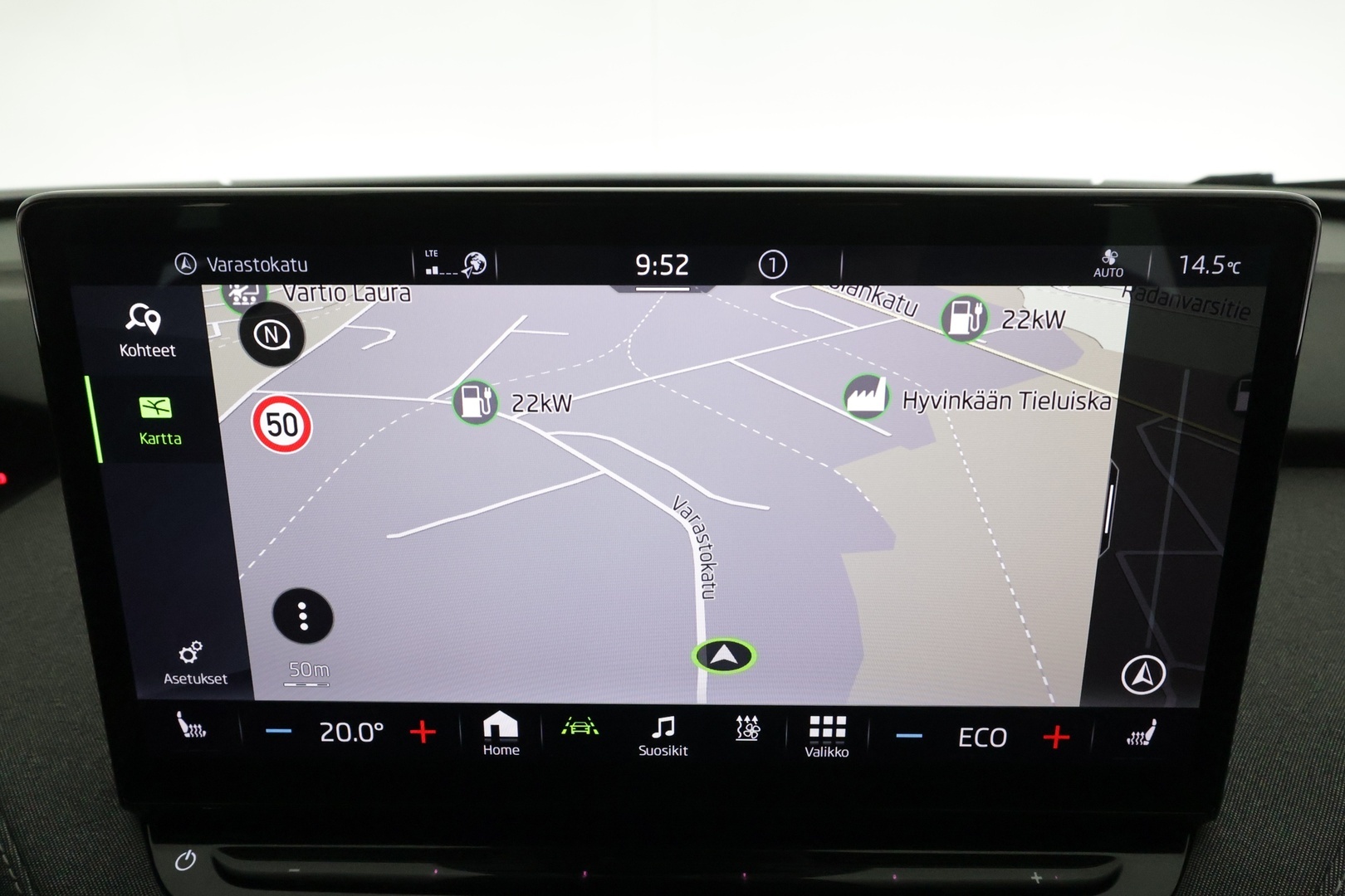 Skoda Enyaq 2023 60 iV * ACC / LED / Koukku / ILP / P.Kamera / Muistipenkki / Apple&Android / Keyless * - Merkkihuollot / Akku kuntotarkastettu / Kahdet renkaat aluvanteilla / Suomi-auto