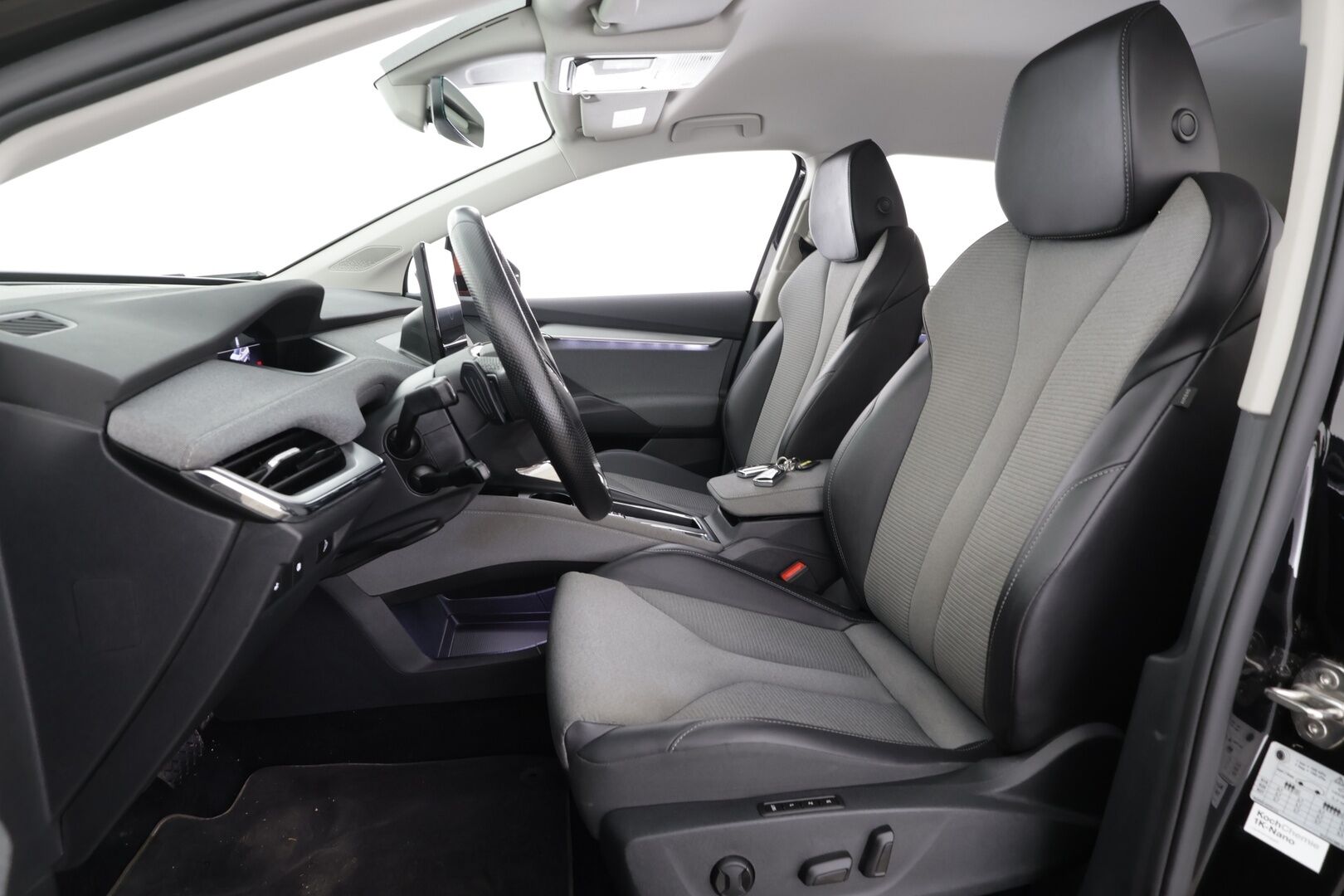 Skoda Enyaq 2023 60 iV * ACC / LED / Koukku / ILP / P.Kamera / Muistipenkki / Apple&Android / Keyless * - Merkkihuollot / Akku kuntotarkastettu / Kahdet renkaat aluvanteilla / Suomi-auto - HULLUT AVAJAISHULINAT KORKOTARJOUS 3,29 %