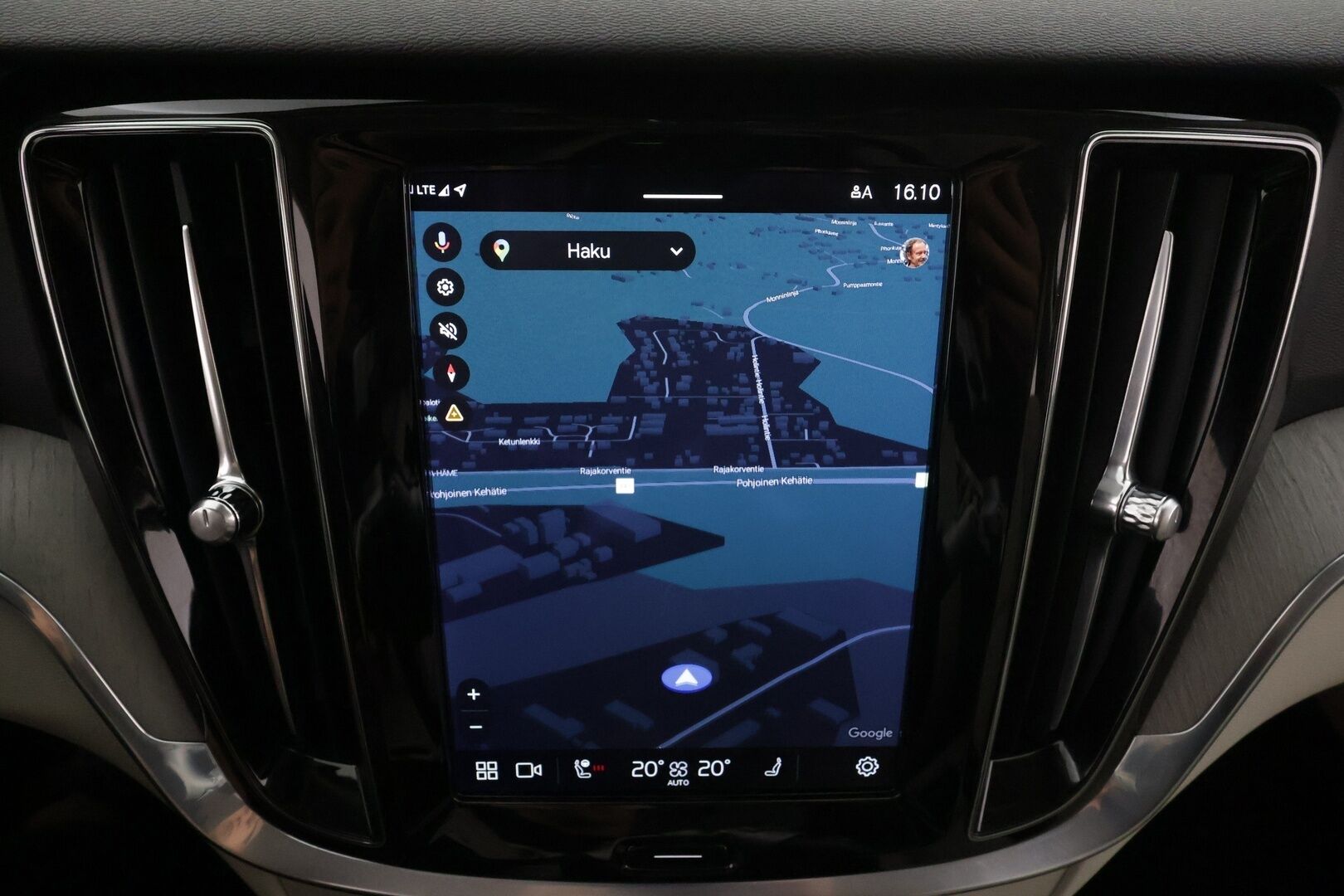 Volvo V60 2023 T8 AWD Long Range High Performance Plus Bright aut * ACC / P.kamera / Full LED / B&W / Muistipenkit / Koukku * - 1.Om Suomi-auto / Akku kuntotarkastettu! / Kahdet renkaat aluvanteilla / Merkkihuollettu / Huippuvarusteet