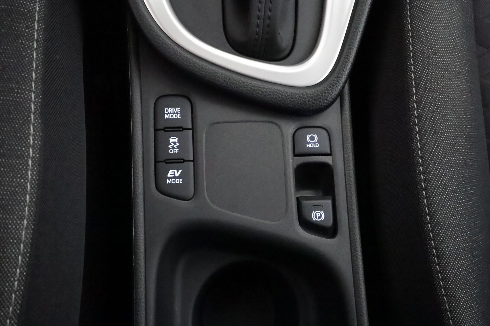 Toyota Yaris 2023 1,5 Hybrid Active - | ACC | P.Kamera | Kaistavahti | Navi | Keyless | Apple&Android | Suomi-auto | Kahdet renkaat | - KORKO VAIN 3,99 %