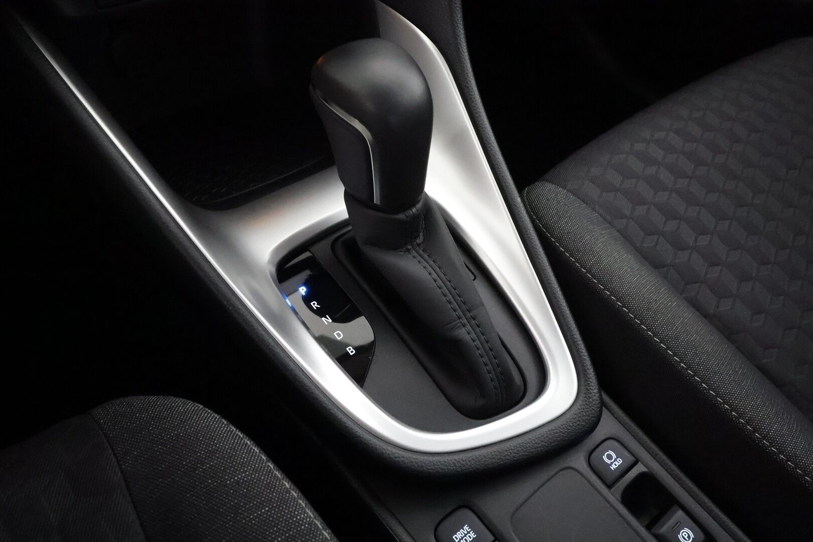 Toyota Yaris 2023 1,5 Hybrid Active - | ACC | P.Kamera | Kaistavahti | Navi | Keyless | Apple&Android | Suomi-auto | Kahdet renkaat | - KORKO VAIN 3,99 %