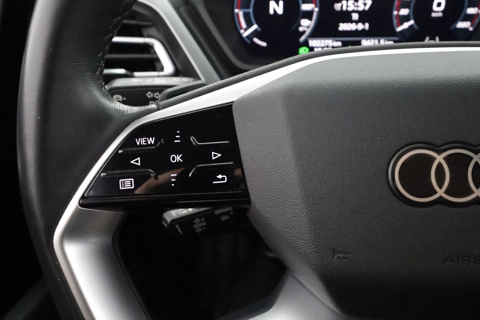 Audi Q4 e-tron 2023 45 e-tron quattro - | ACC | ILP | SONOS | Sporttipenkit | Ambient Light | P.kamera | Sähk. takaluukku | Navi | Digimittaristo | BSM | Kaistavahti | 1-om suomiauto | ALV | 