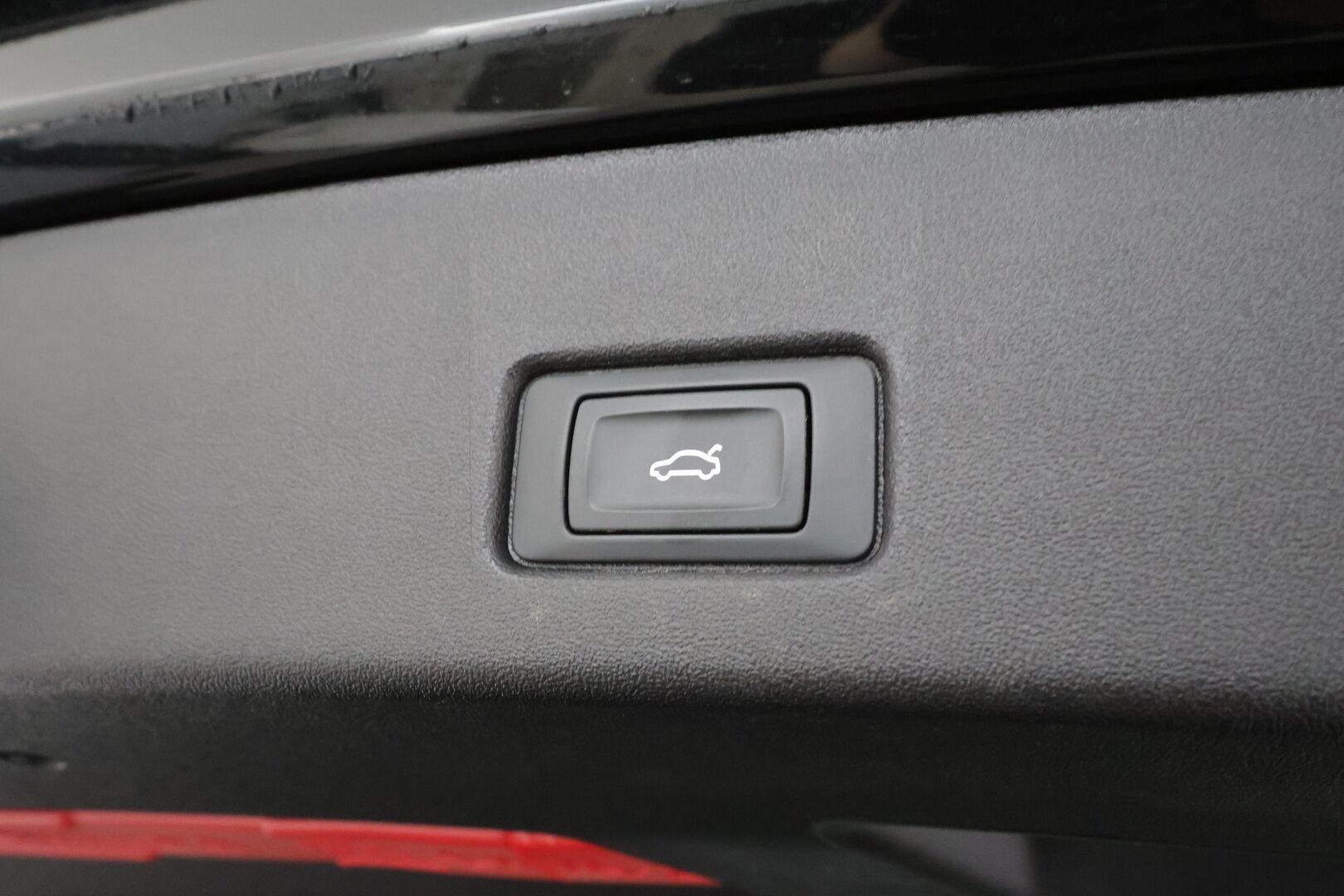 Audi Q4 e-tron 2023 40 e-tron * ACC / ILP / Kaistavahti / P.Kamera / Navi / LED / Sporttipenkit / Sähköluukku / Digimittaristo * - 1.Om Suomi-auto / Akku kuntotarkastettu / Kahdet renkaat aluvanteilla / Merkkihuollettu - HULLUT AVAJAISHULINAT KORKOTARJOUS 3,29 %