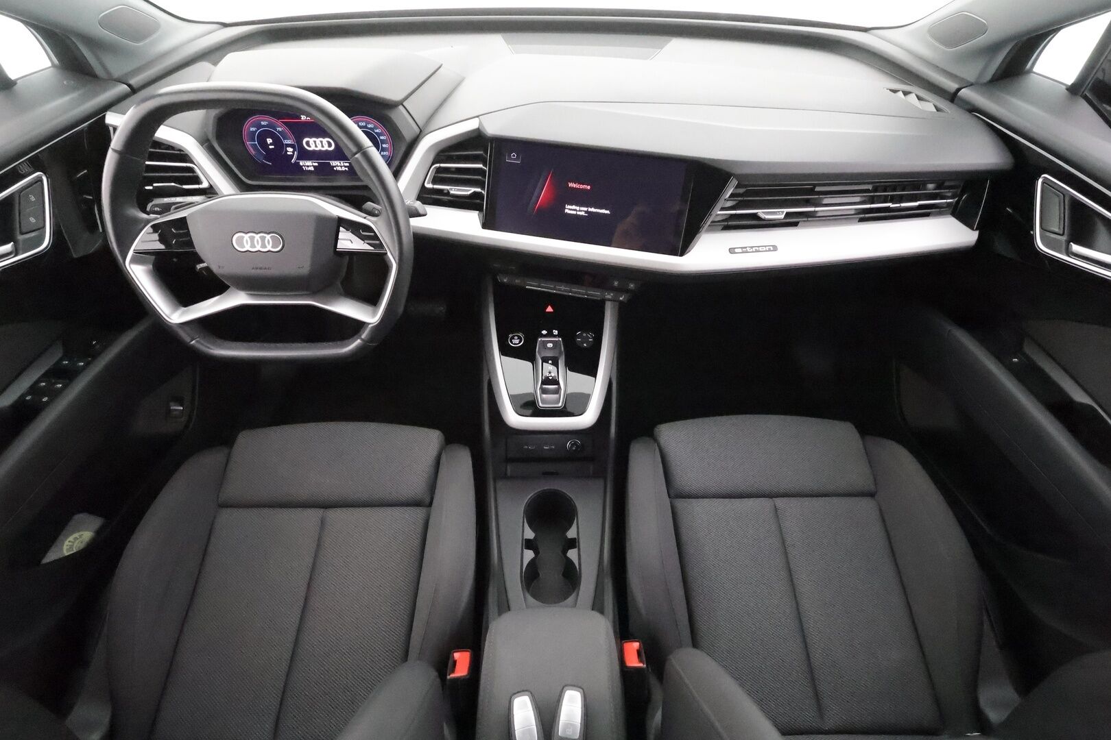 Audi Q4 e-tron 2023 40 e-tron * ACC / ILP / Kaistavahti / P.Kamera / Navi / LED / Sporttipenkit / Sähköluukku / Digimittaristo * - 1.Om Suomi-auto / Akku kuntotarkastettu / Kahdet renkaat aluvanteilla / Merkkihuollettu - HULLUT AVAJAISHULINAT KORKOTARJOUS 3,29 %