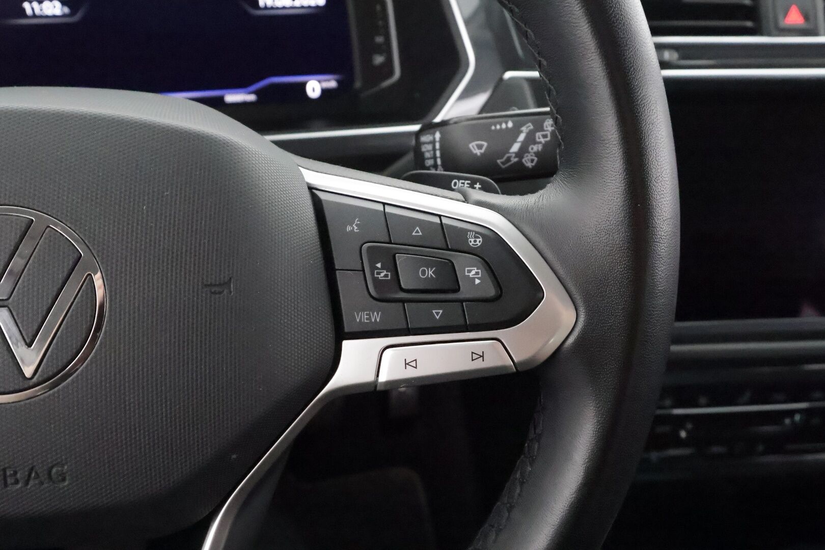 Volkswagen Tiguan 2023 Style Business 1,5 TSI 110 kW DSG-automaatti - | ACC | Webasto | Koukku | IQ.Light | Digimittaristo | Travel Assist | Side Assist | P.kamera | Keyless | Navi | Lämm. ratti | Merkkihuollot | 2x renkaat aluin |