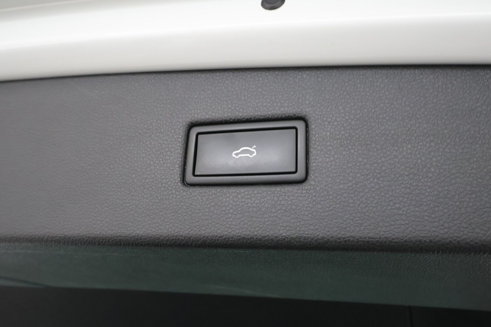 Volkswagen Tiguan 2023 Style Business 1,5 TSI 110 kW DSG-automaatti - | ACC | Webasto | Koukku | IQ.Light | Digimittaristo | Travel Assist | Side Assist | P.kamera | Keyless | Navi | Lämm. ratti | Merkkihuollot | 2x renkaat aluin |