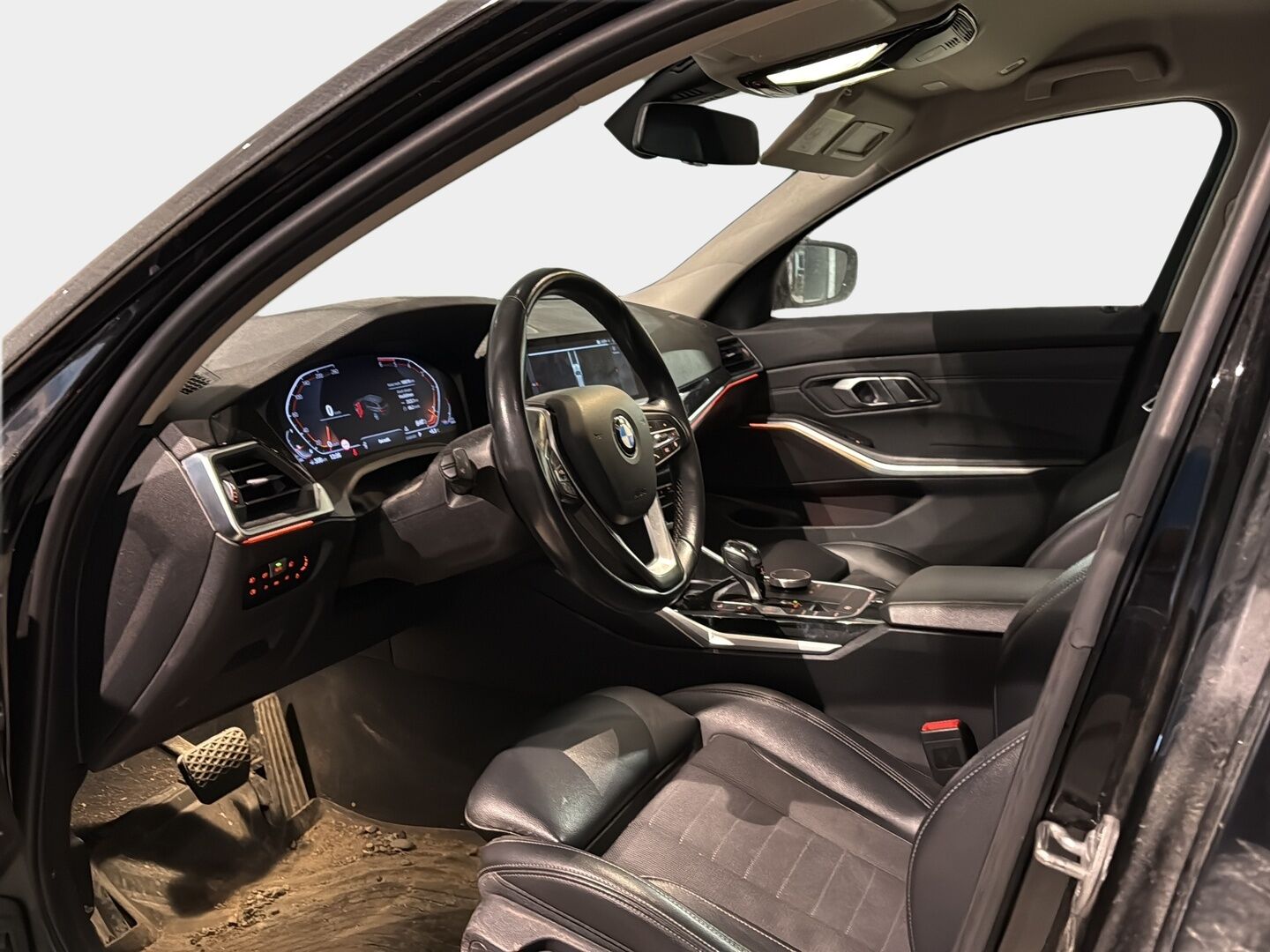 BMW 320 2020 G21 Touring A xDrive Business Sportline *Sporttipenkit / Koukku / Navi / Kaistavahti / S.Luukku / Vakionopeudensäädin* - *Kahdet asialliset renkaat / Fiksut huollot!!*