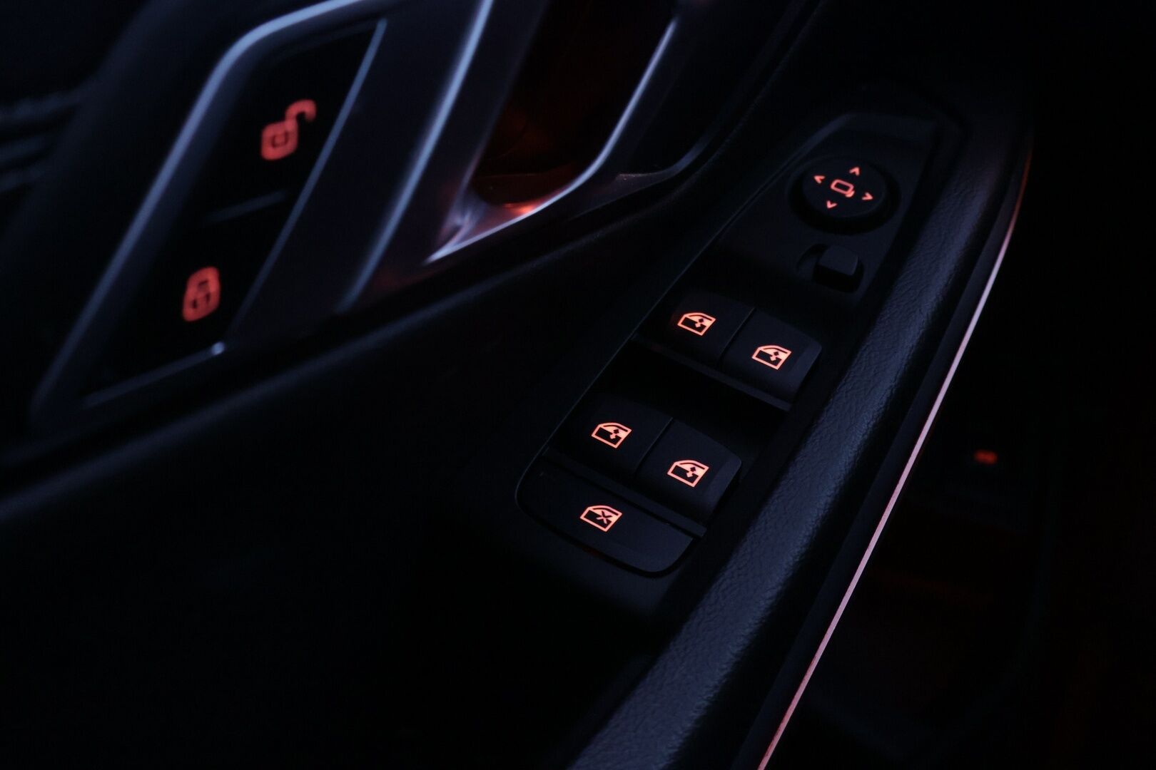 BMW 320 2020 G21 Touring A xDrive Business Sportline *Sporttipenkit / Koukku / Navi / Kaistavahti / S.Luukku / Vakionopeudensäädin* - *Kahdet asialliset renkaat / Fiksut huollot!!*