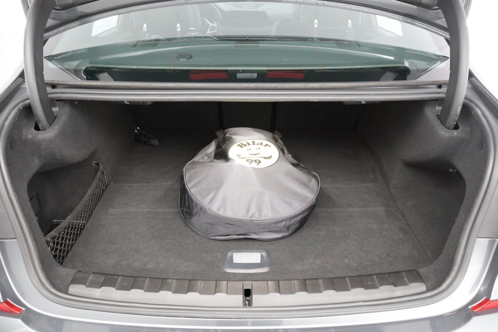 BMW 330 2020 G20 Sedan 330e A Charged Edition M Sport *Blow-By Heater / Digimittaristo / Hifi / Muistipenkit / Comfort Access*