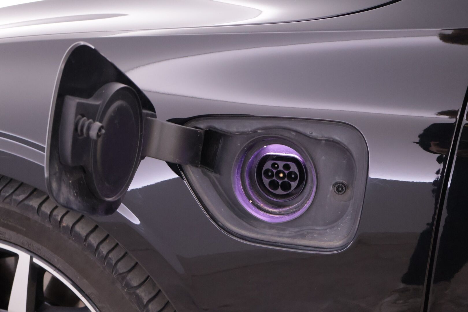 Volvo V60 2020 T6 TwE AWD Momentum aut *Webasto / VOC / Pilot Assist / Adapt. vakkari* - Kahdet renkaat / Jakopää tehty / Hiljattain tehty jarruremontti