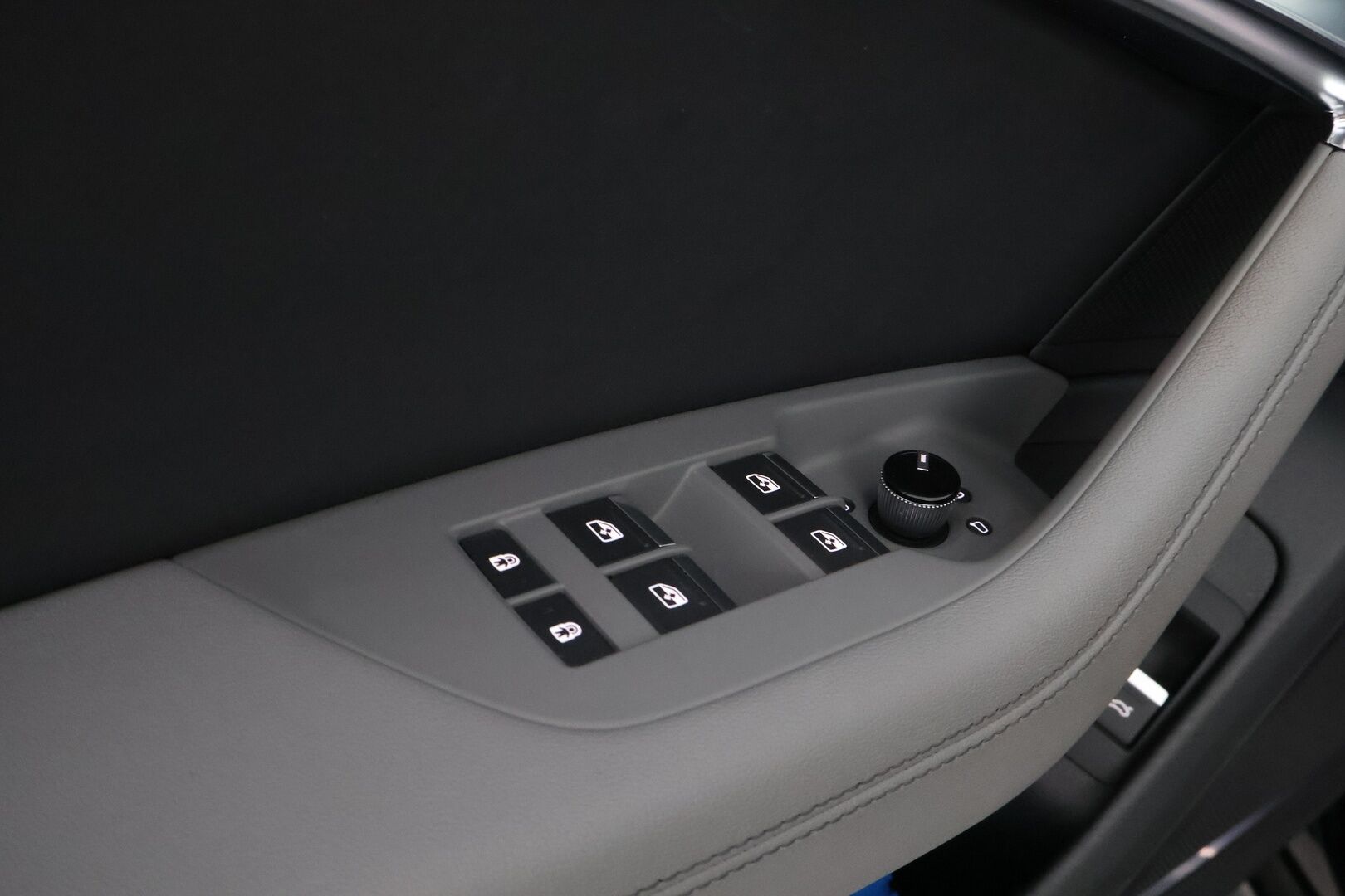 Audi A7 2020 Business Sport 55 TFSI e quattro S tronic S-Line *  Bang & Olufsen 3D / Adapt.Vakkari / Koukku / Matrix LED / Night Vision / Nahka-Alcantara - Akku kuntotarkastettu / ALV / 360-Kamera / Supervarusteltu! - HULLU BLACKWEEK KORKOTARJOUS 2,49%