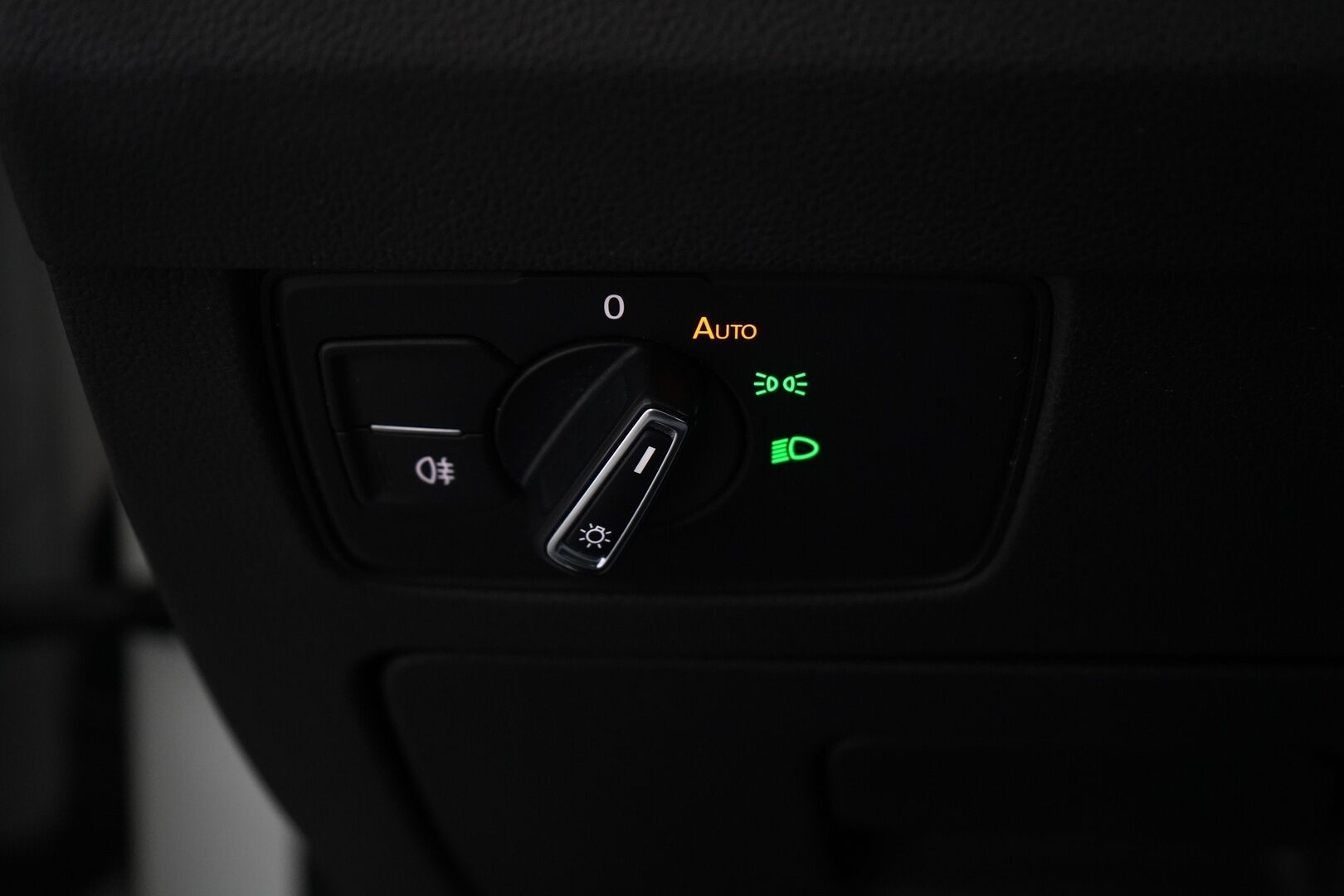 Volkswagen Passat 2018 Variant GTE Plug-In Hybrid 160 kW (218 hv) DSG-automaatti *ACC / Kamera / Koukku / Weba / ergoComfort* - Kahdet renkaat alumiinivantein / Juuri huollettu / Seuraava katsastus 23.7.2027 / Akku kuntotarkastettu - HULLU BLACKWEEK KORKOTARJOUS 2,49%