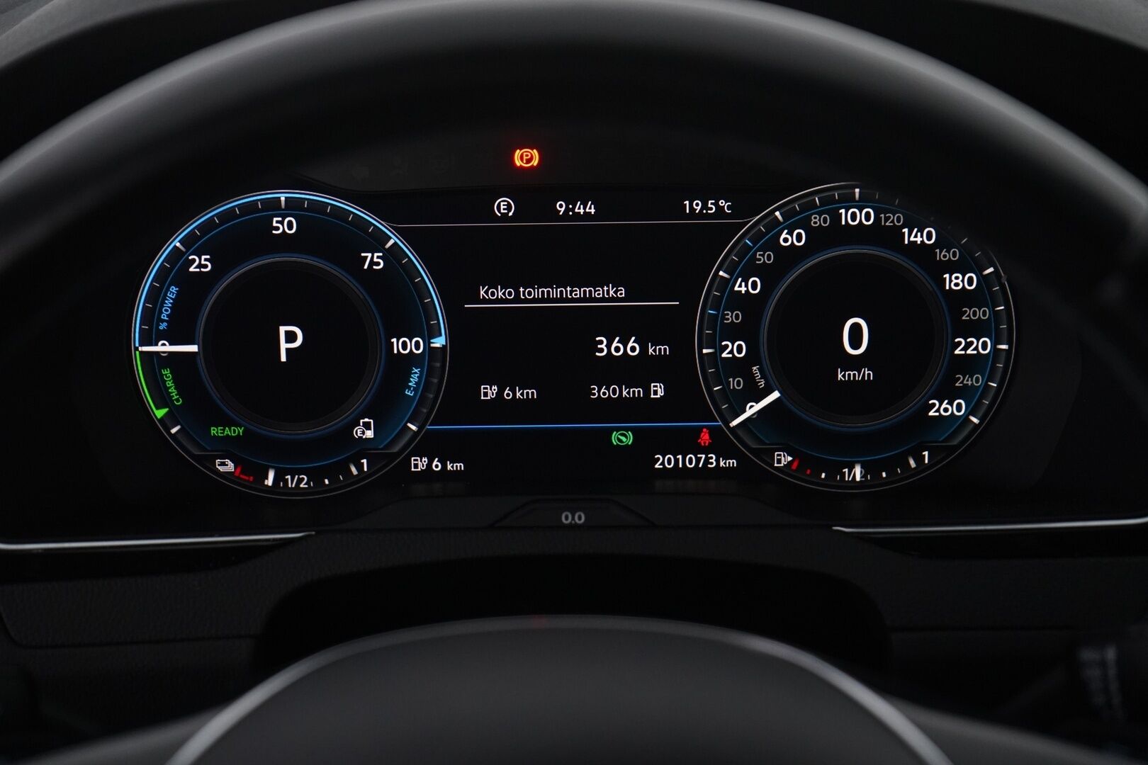 Volkswagen Passat 2018 Variant GTE Plug-In Hybrid 160 kW (218 hv) DSG-automaatti *ACC / Kamera / Koukku / Weba / ergoComfort* - Kahdet renkaat alumiinivantein / Juuri huollettu / Seuraava katsastus 23.7.2027 / Akku kuntotarkastettu - HULLU BLACKWEEK KORKOTARJOUS 2,49%