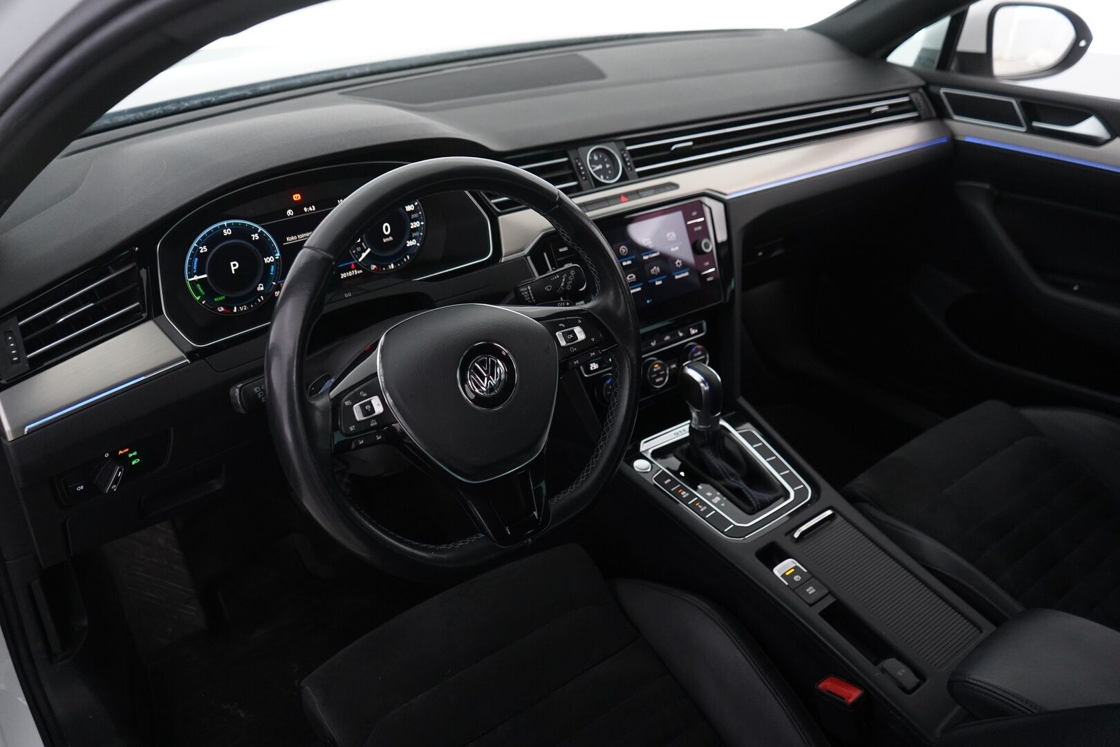 Volkswagen Passat 2018 Variant GTE Plug-In Hybrid 160 kW (218 hv) DSG-automaatti *ACC / Kamera / Koukku / Weba / ergoComfort* - Kahdet renkaat alumiinivantein / Juuri huollettu / Seuraava katsastus 23.7.2027 / Akku kuntotarkastettu - HULLU BLACKWEEK KORKOTARJOUS 2,49%