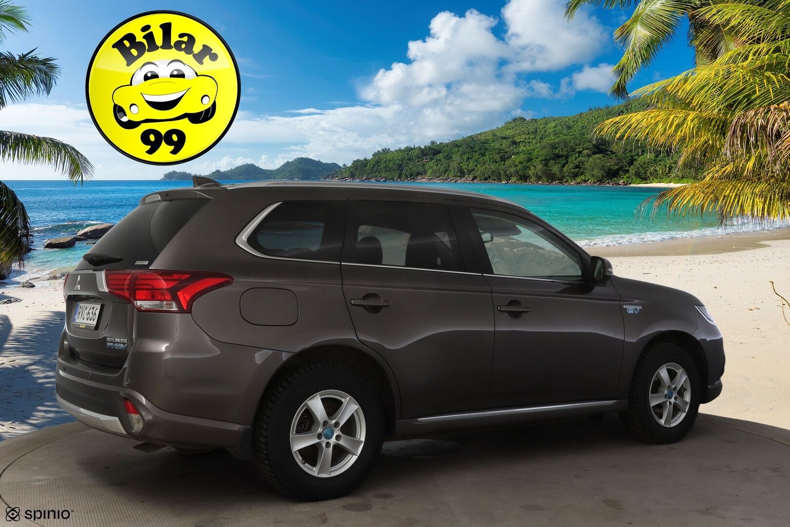 Mitsubishi Outlander PHEV 2017 Instyle 4WD 5P * 360-Kamera / Rockford / Adapt.Vakkari / Nahkasisusta / Sähkökontti / Lämmitettävä tuulilasi * - Merkkihuollettu / 2x Renkaat & Vanteet / Kattoluukku / Ratinlämmitin / BLIS 