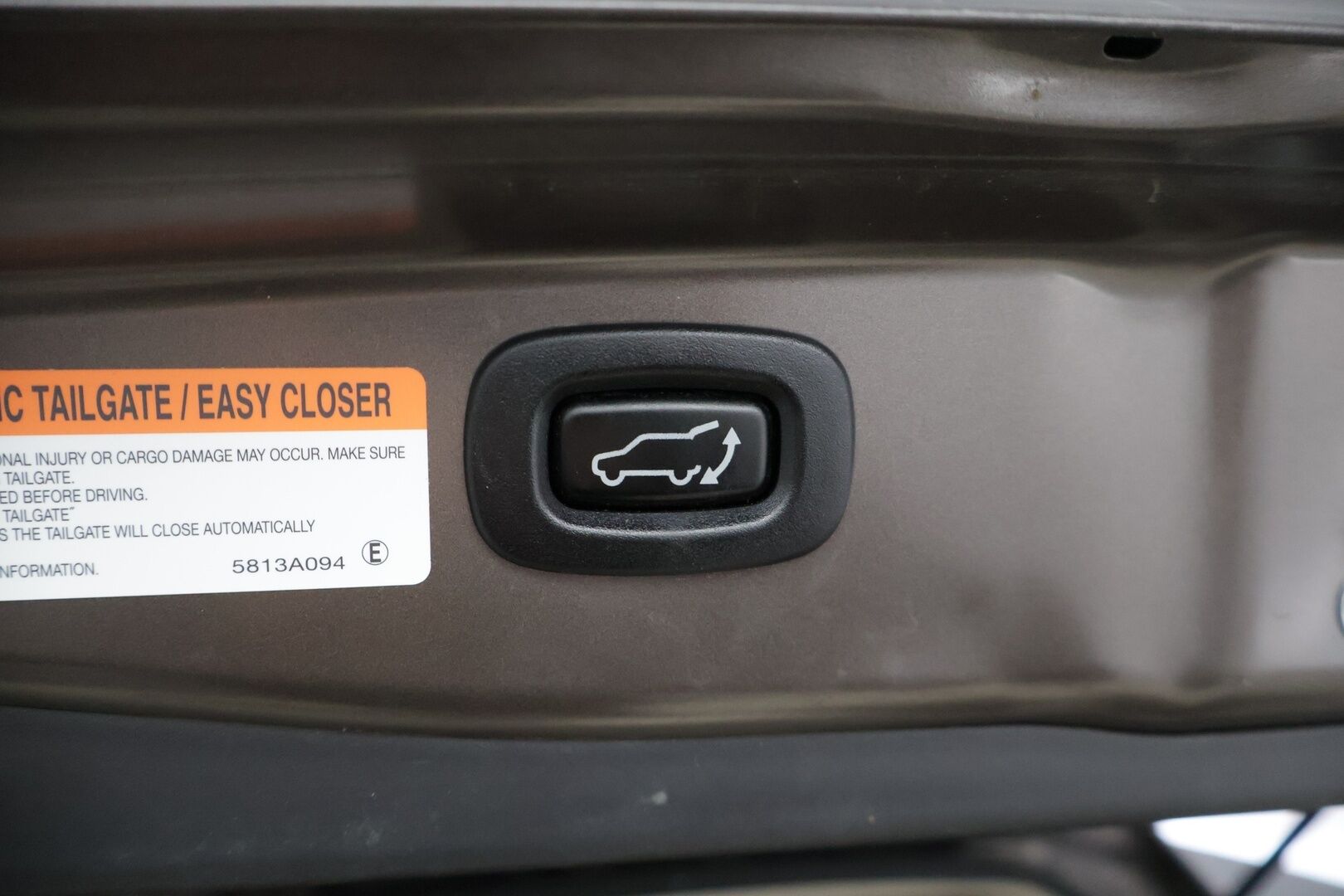 Mitsubishi Outlander PHEV 2017 Instyle 4WD 5P * 360-Kamera / Rockford / Adapt.Vakkari / Nahkasisusta / Sähkökontti / Lämmitettävä tuulilasi * - Merkkihuollettu / 2x Renkaat & Vanteet / Kattoluukku / Ratinlämmitin / BLIS 