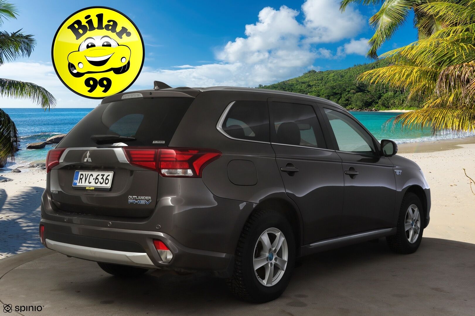 Mitsubishi Outlander PHEV 2017 Instyle 4WD 5P * 360-Kamera / Rockford / Adapt.Vakkari / Nahkasisusta / Sähkökontti / Lämmitettävä tuulilasi * - Merkkihuollettu / 2x Renkaat & Vanteet / Kattoluukku / Ratinlämmitin / BLIS 