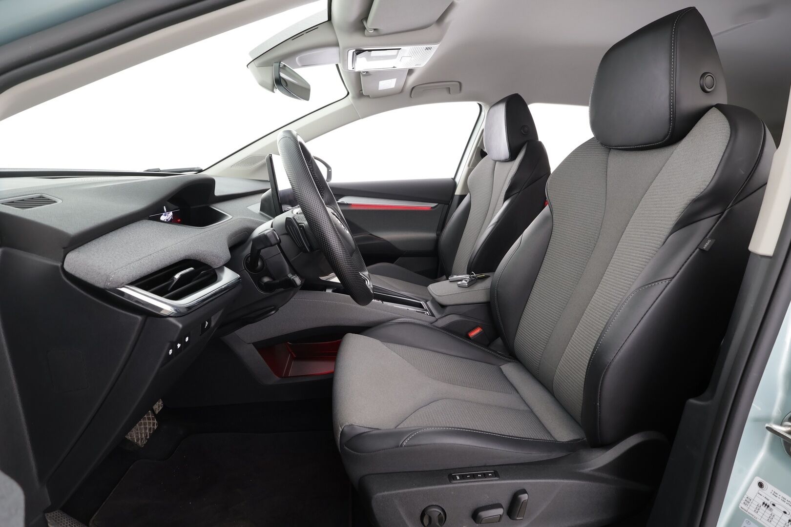 Skoda Enyaq 2022 60 iV *ACC / Matrix-LED / Koukku / Lisälämmitin / P.Kamera / Muistipenkki / Apple&Android / Keyless * - Merkkihuollettu / Akku kuntotarkastettu / Kahdet Renkaat / 2x Lataus - HULLUT AVAJAISHULINAT KORKOTARJOUS 3,29 %