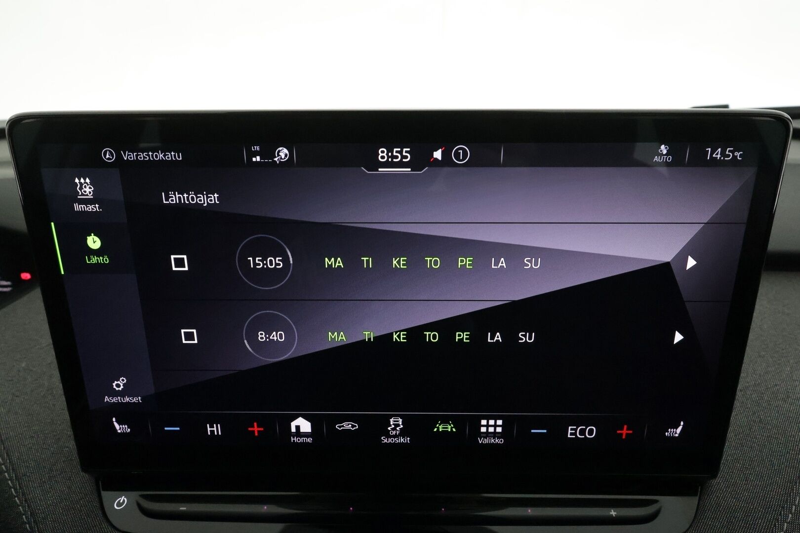 Skoda Enyaq 2022 60 iV *ACC / Matrix-LED / Koukku / Lisälämmitin / P.Kamera / Muistipenkki / Apple&Android / Keyless * - Merkkihuollettu / Akku kuntotarkastettu / Kahdet Renkaat / 2x Lataus - HULLUT AVAJAISHULINAT KORKOTARJOUS 3,29 %