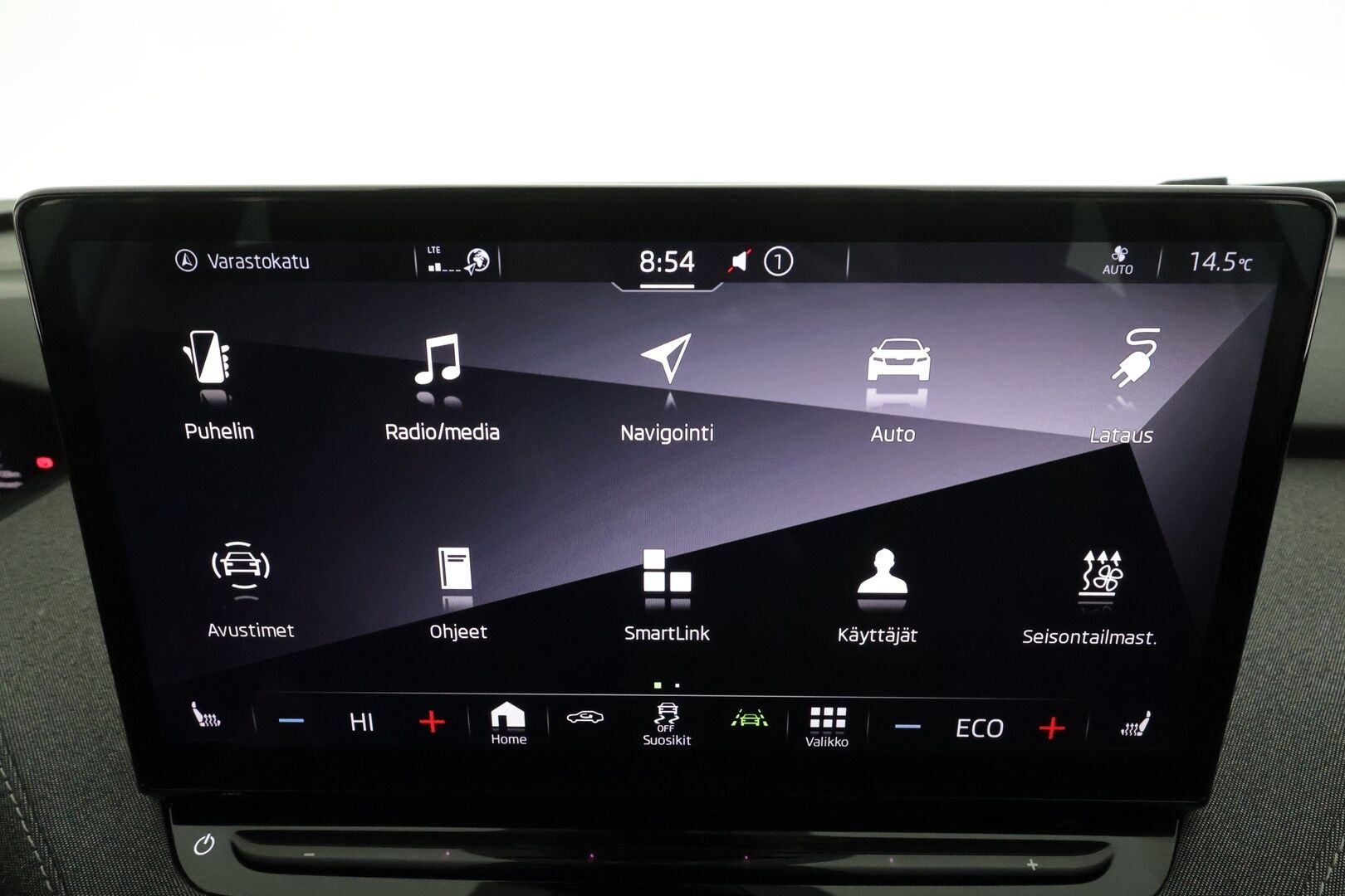 Skoda Enyaq 2022 60 iV *ACC / Matrix-LED / Koukku / Lisälämmitin / P.Kamera / Muistipenkki / Apple&Android / Keyless * - Merkkihuollettu / Akku kuntotarkastettu / Kahdet Renkaat / 2x Lataus - HULLUT AVAJAISHULINAT KORKOTARJOUS 3,29 %