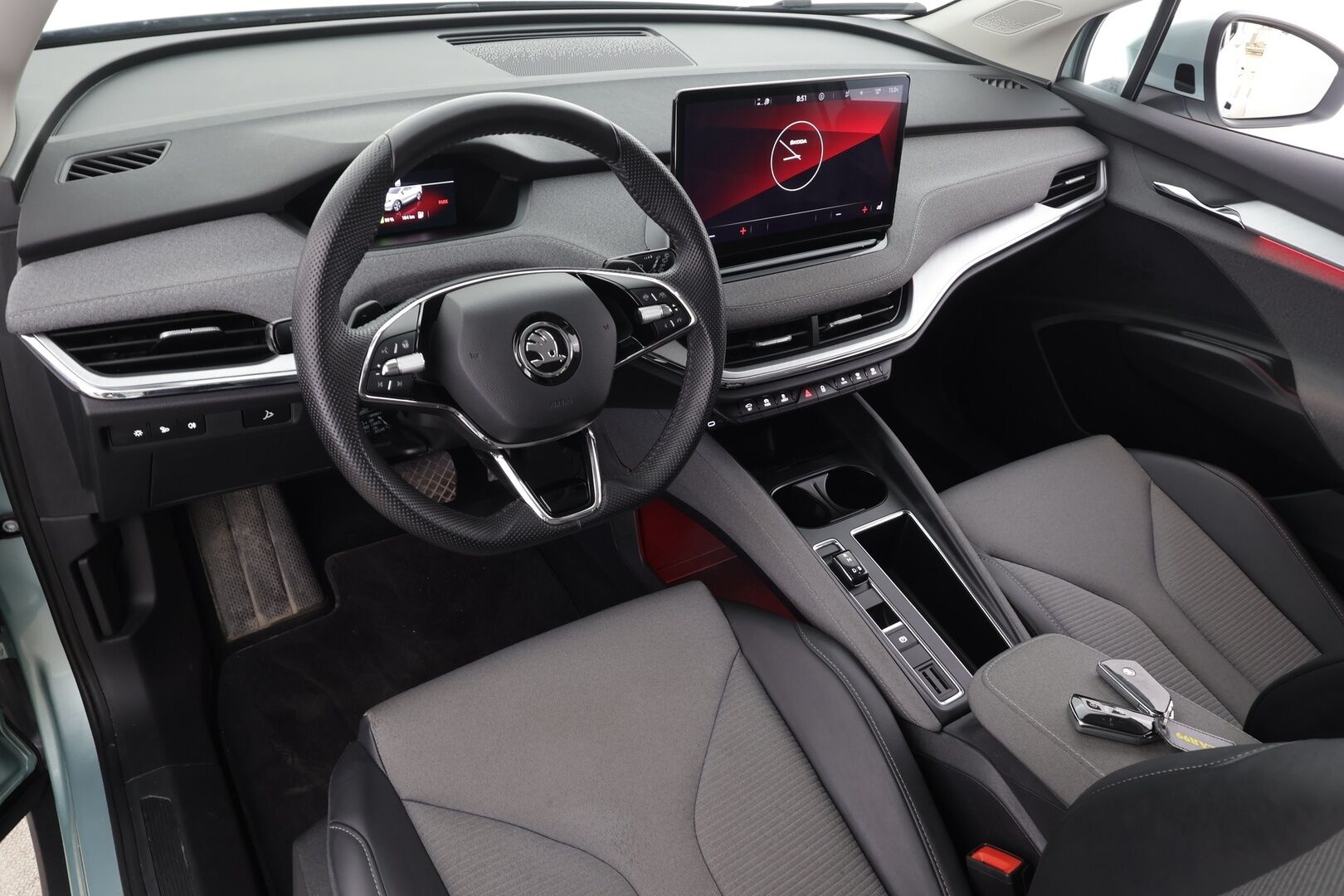 Skoda Enyaq 2022 60 iV *ACC / Matrix-LED / Koukku / Lisälämmitin / P.Kamera / Muistipenkki / Apple&Android / Keyless * - Merkkihuollettu / Akku kuntotarkastettu / Kahdet Renkaat / 2x Lataus - HULLUT AVAJAISHULINAT KORKOTARJOUS 3,29 %