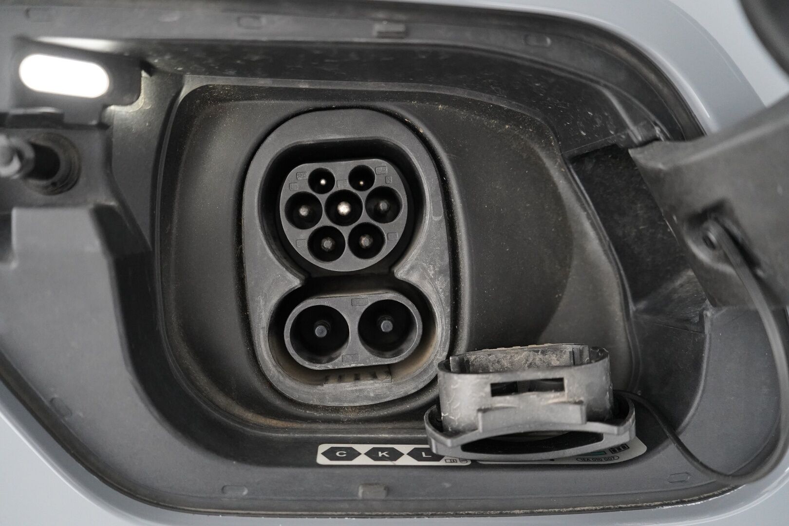 Volkswagen ID.3 2023 Pro Performance Life 150kW, akku 58kWh  * ACC / ILP / Tutkat / HUD * - Merkkihuollettu / Kahdet renkaat aluvantein / SOH 92.9%