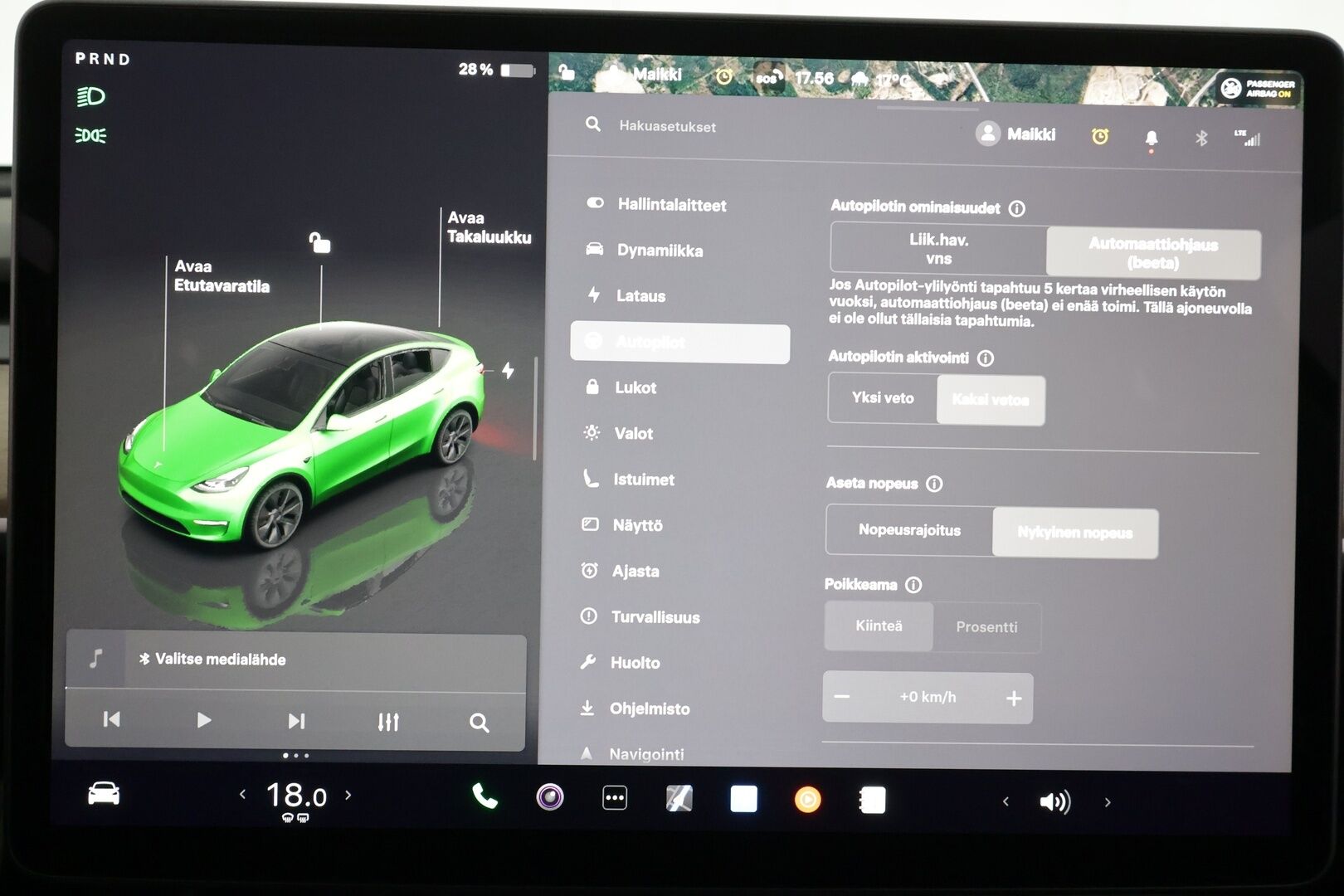 Tesla Model Y 2023 Long Range - | Koukku | ILP | Lasikatto | ACC | Matrix-LED | P.Kamera | Muistipenkki | Premium Audio | Navi | Kaistavahti | Keyless | 1-om Suomi-auto | Kahdet renkaat |