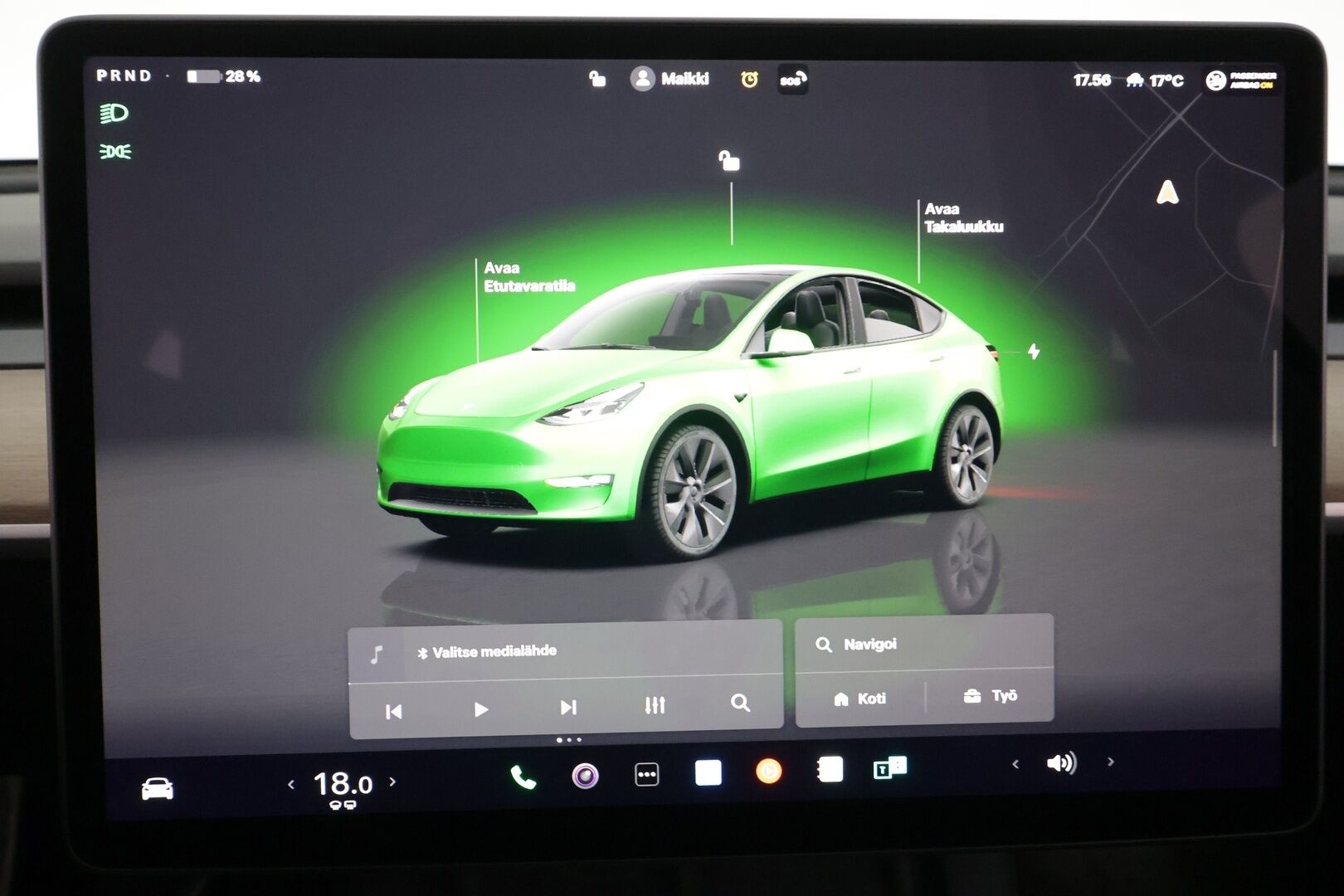 Tesla Model Y 2023 Long Range - | Koukku | ILP | Lasikatto | ACC | Matrix-LED | P.Kamera | Muistipenkki | Premium Audio | Navi | Kaistavahti | Keyless | 1-om Suomi-auto | Kahdet renkaat |