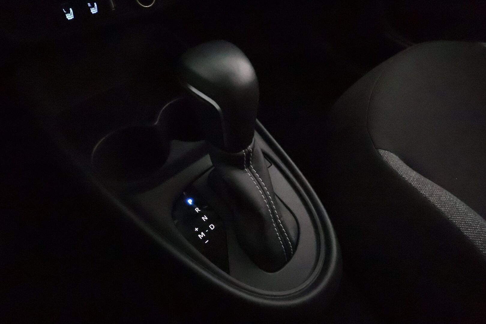 Toyota Aygo X 2023 1,0 VVT-i Play Edition Multidrive S *ACC / P.kamera / LED / Apple&Android* - 1.Om Suomi-auto / Kahdet renkaat aluvanteilla / Merkkihuollettu