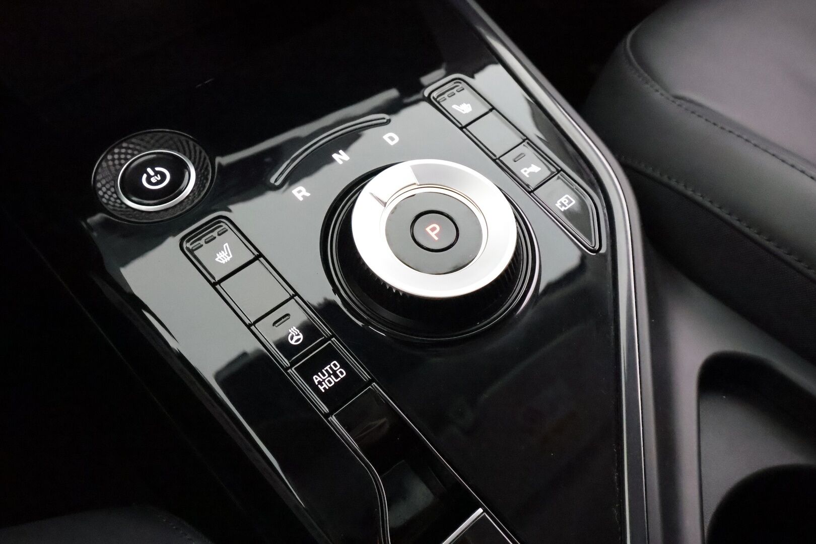 Kia Niro 2023 EX 64,8kWh 204hv Premium - | ILP | ACC | LED | P.Kamera | Sähköpenkki | Kaistavahti | Navi | Keyless | HDA | Apple&Android | Suomi-auto | Merkkihuollot | Kahdet renkaat |