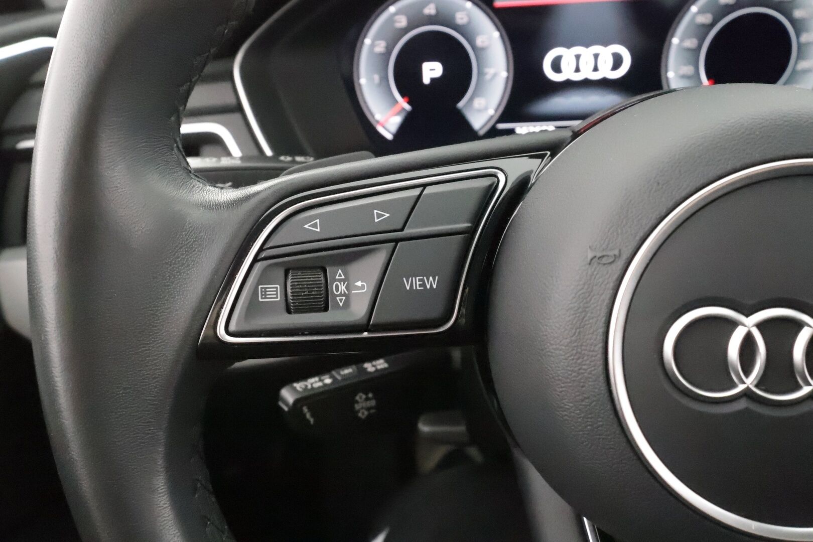 Audi A4 2023 Sedan Progress 35 TFSI 110kW MHEV S tronic - Suomiauto | Webasto | Peruutuskamera | Digital Cockpit | Vetokoukku | Black Optic |  Matrix LED | Huippuvarusteet!