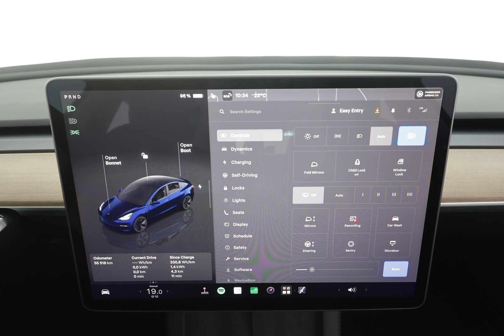 Tesla Model 3 2023 RWD - | ILP | Lasikatto | ACC | Matrix-LED | P.Kamera | Muistipenkki | Premium Speakers | Navi | Kaistavahti | Keyless | 1-om Suomi-auto | 2x Latauskaapelit | Kahdet renkaat |